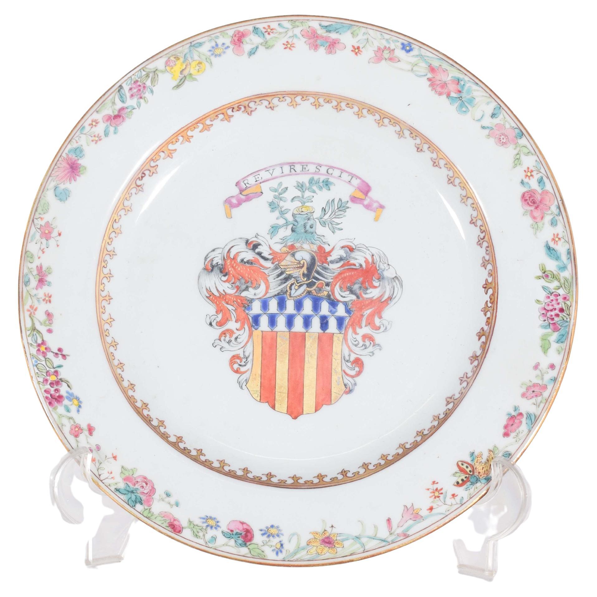 Plato De Porcelana China Con Escudo De Armas, Disnato Qing