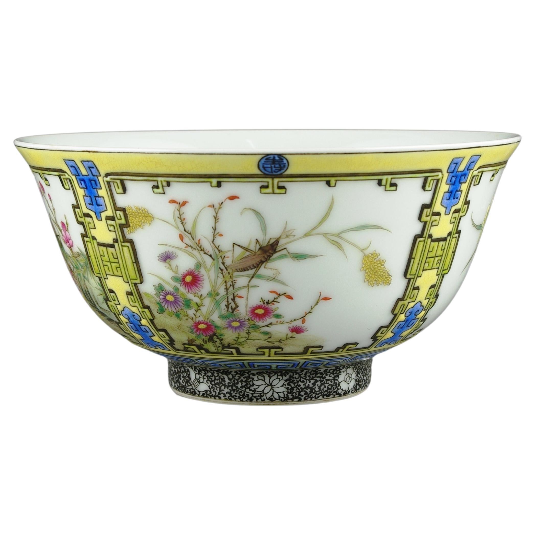 Qing Fine Chinese Porcelain Famille Rose Insects Flowers on 4 Panels Yellow Bowl 20c For Sale