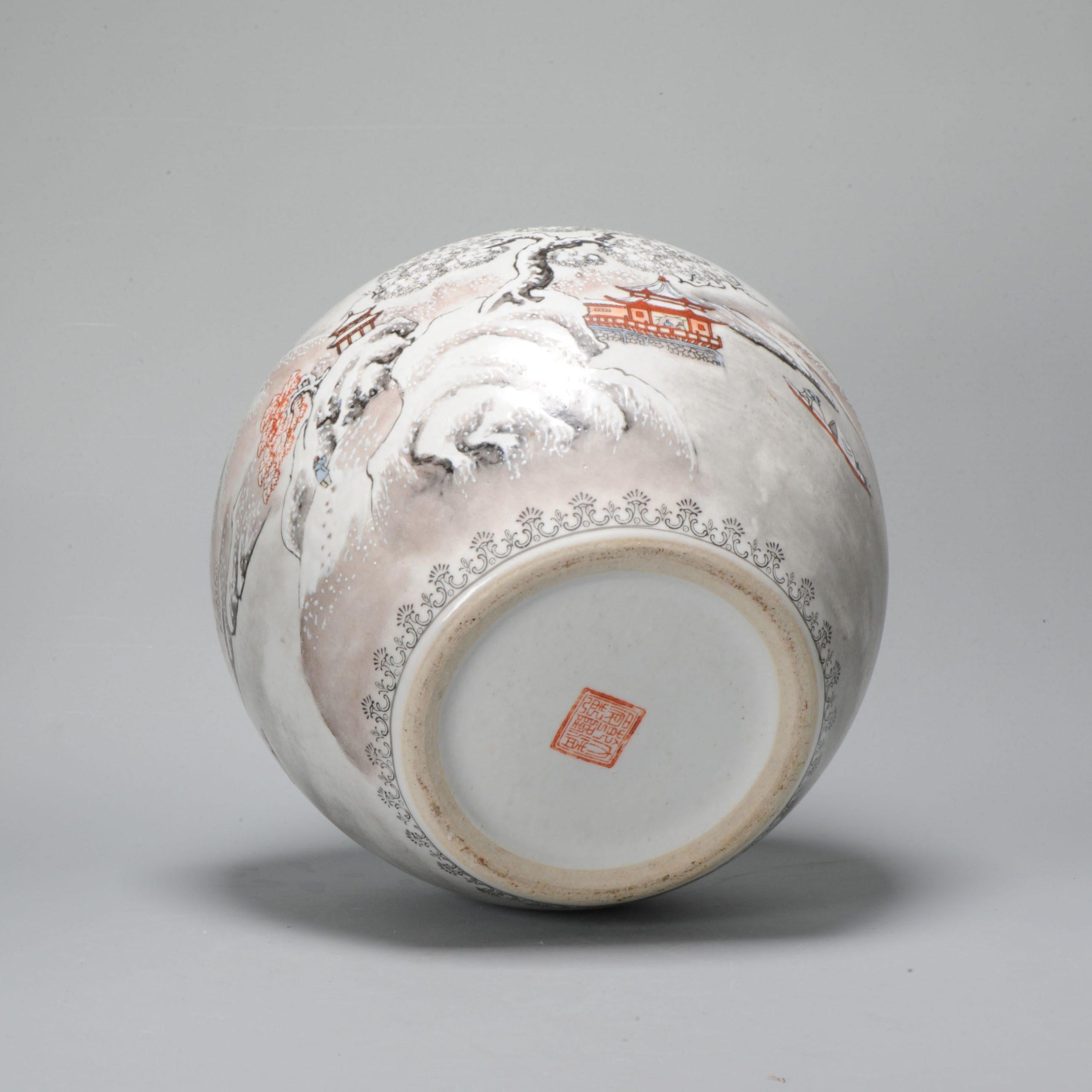 Vaso Lovley nello stile di He Xuren. Risale agli anni 1960-1970. Qualità molto buona.

Informazioni aggiuntive:
Materiale: Porcellana e ceramica
Colore: blu e bianco
Regione di origine: Cina
Periodo: 21° secolo, 20° secolo PRoC (1949 - oggi)
Condit: