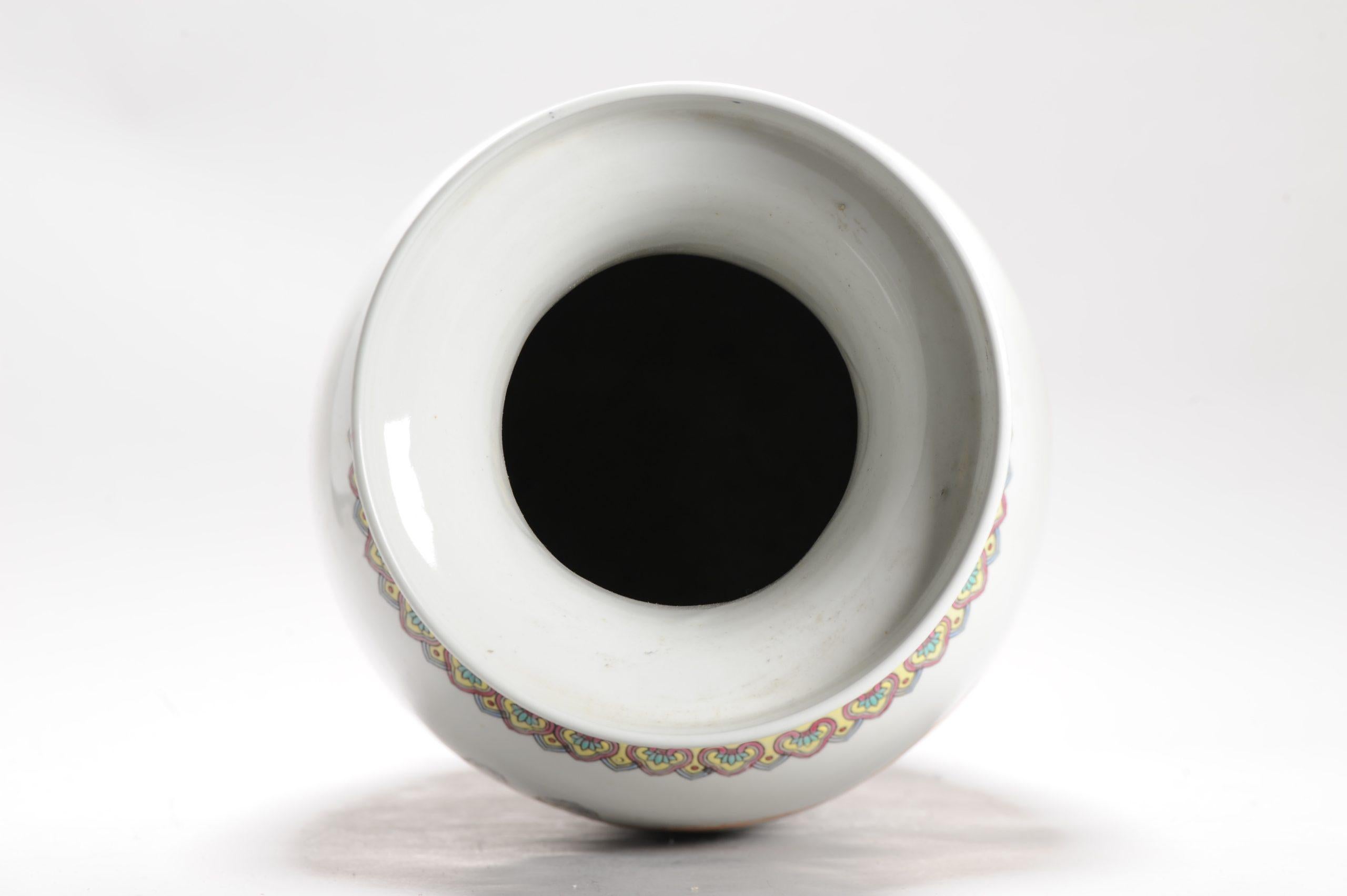 Cinese Vaso di porcellana cinese ProC Immortali marchio Qianlong, grande anni '70-'80 in vendita