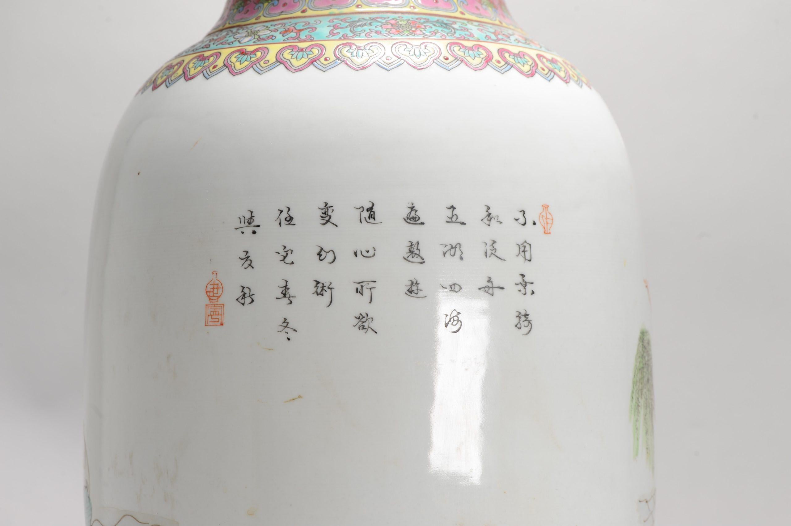 Vaso di porcellana cinese ProC Immortali marchio Qianlong, grande anni '70-'80 In condizioni buone in vendita a Amsterdam, Noord Holland