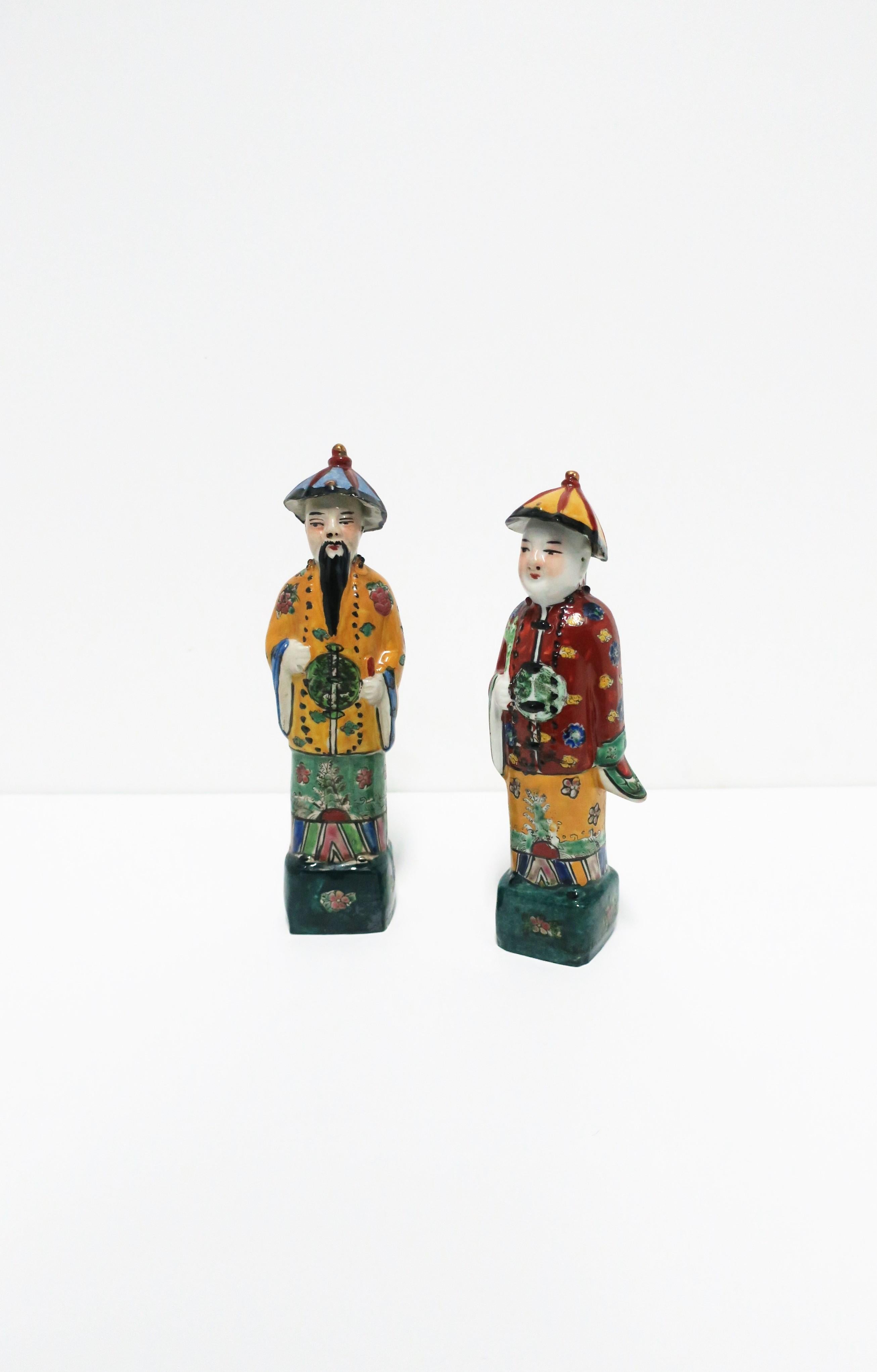 Chinese Porcelain Qing Style Male Figures, Set of 2 2