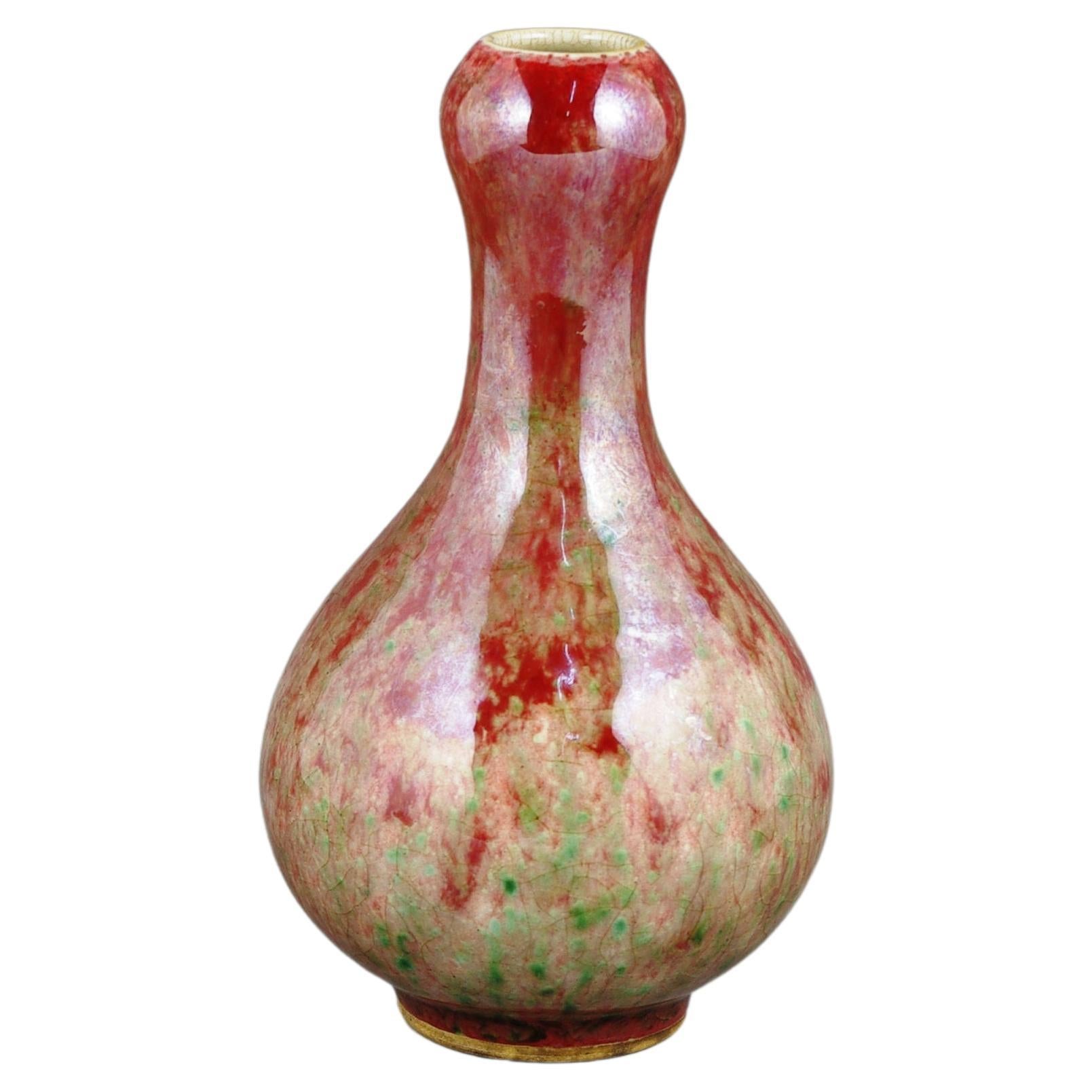 Fine Chinese Porcelain Peach Bloom Flambe Garlic Mouth Bottle Vase ROC 20c In Good Condition For Sale In Richmond, CA
