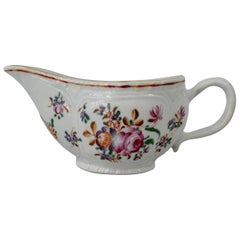Chinese Porcelain Sauceboat, Famille Rose Decoration, circa 1760 Qianlong Period