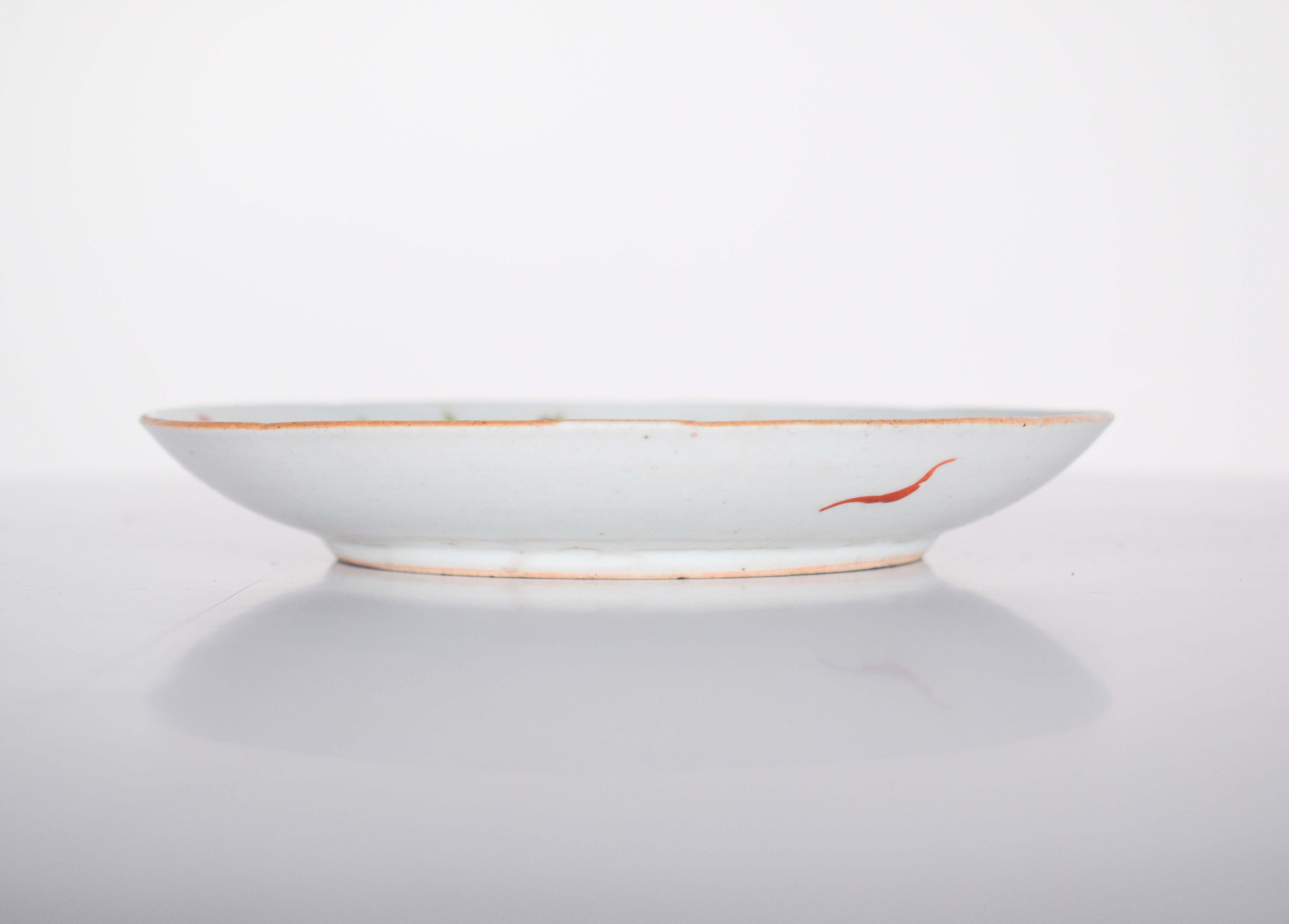 Chinese Porcelain Saucer for Export, Qing Dynasty 1