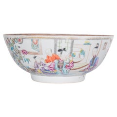 Chinese Porcelain Serving Bowl for Export, Qing Dynasty