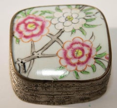 Scatola di porcellana cinese in frammenti Scatola decorativa orientale in nichel argento