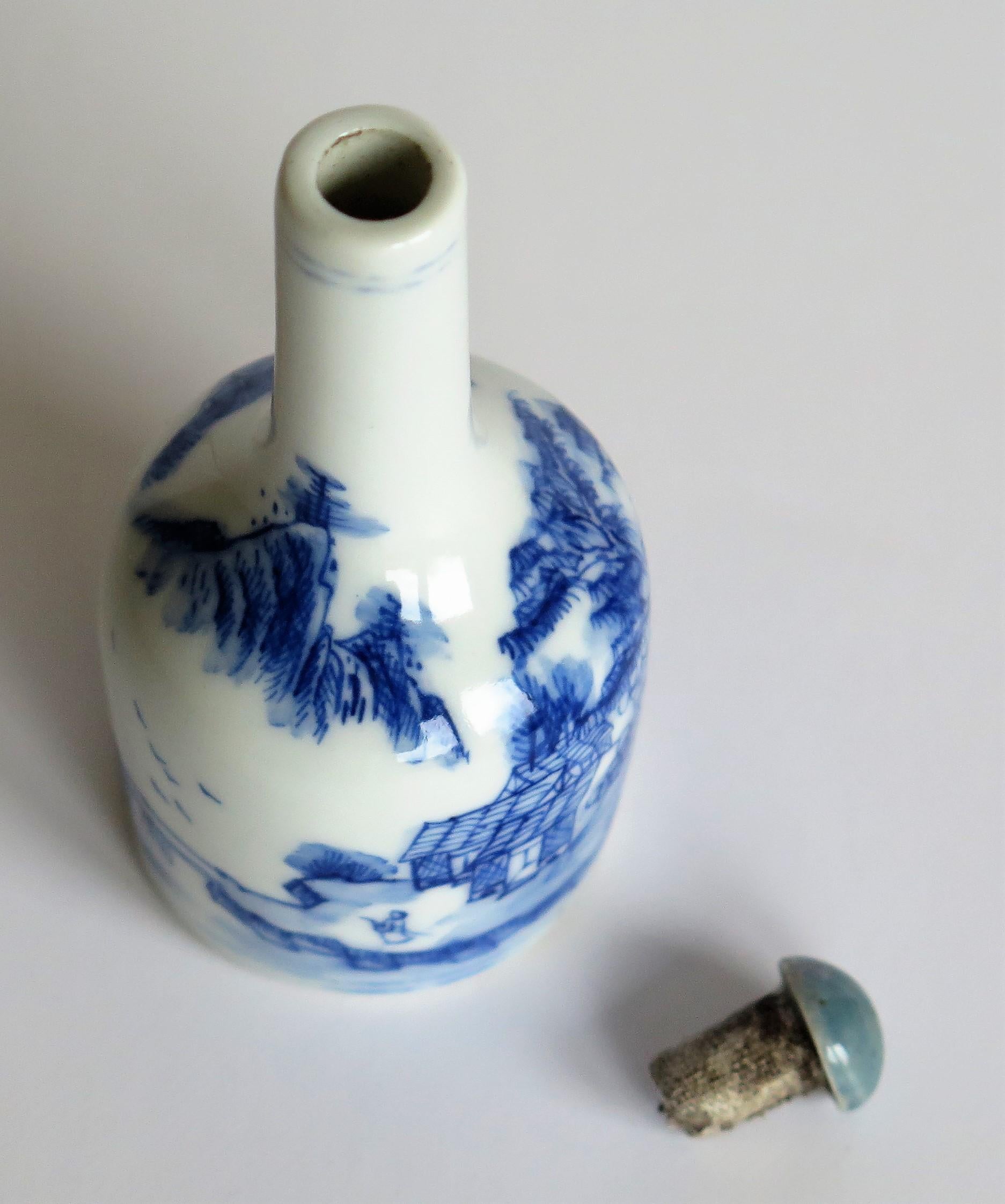 Chinese Porcelain Snuff Bottle Blue and White with Double Circle Mark, Ca 1920 8