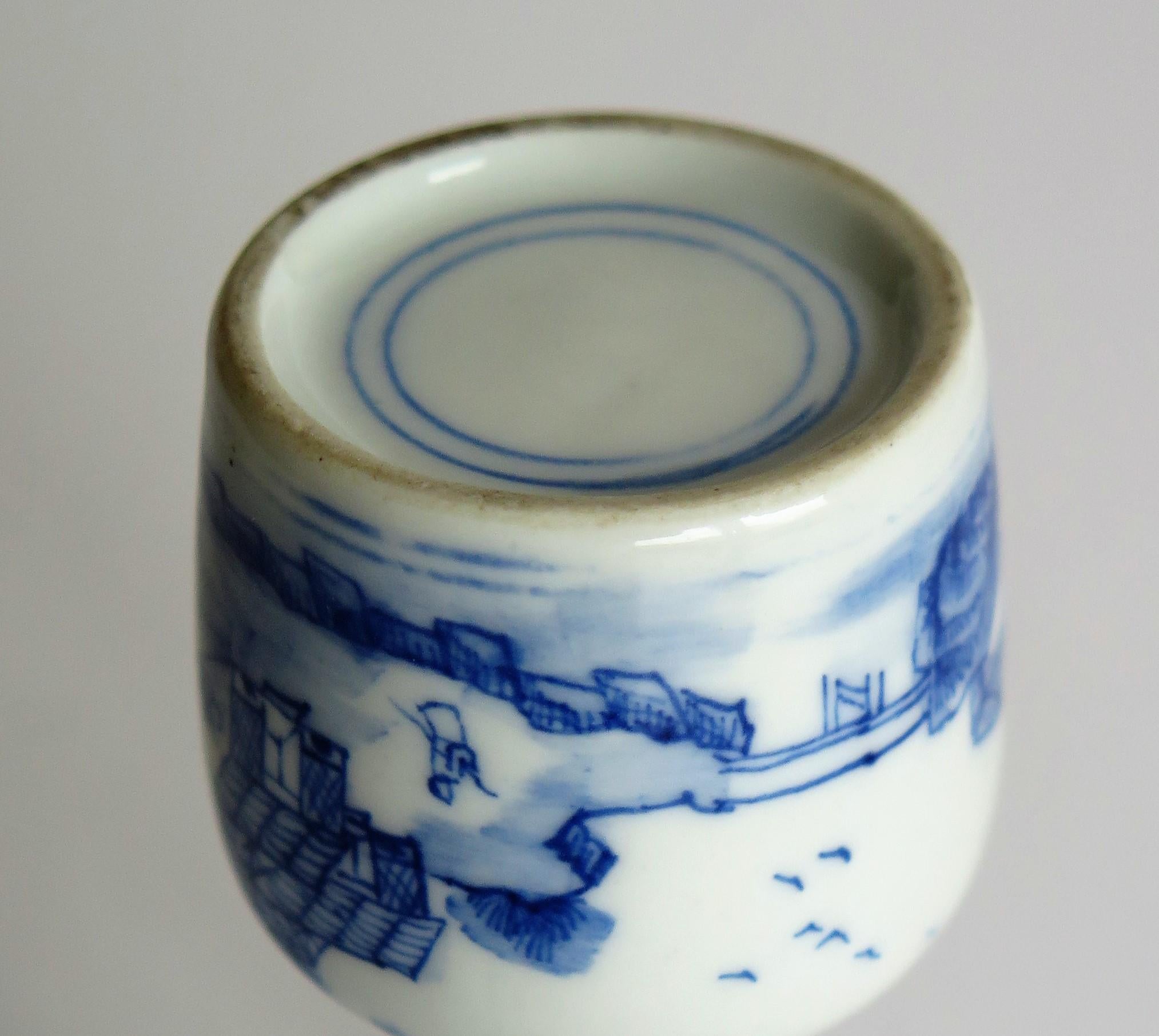 Chinese Porcelain Snuff Bottle Blue and White with Double Circle Mark, Ca 1920 10