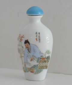 Chinese Porcelain Snuff Bottle Finely Hand Painted & Signed, Circa 1920s