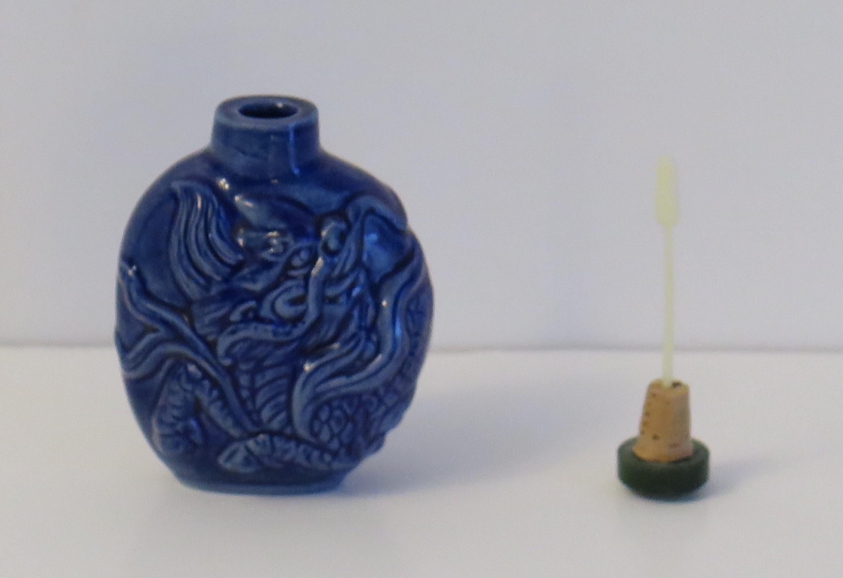 Chinese Porcelain Snuff Bottle moulded dragon stone top with spoon, Circa 1930s 2