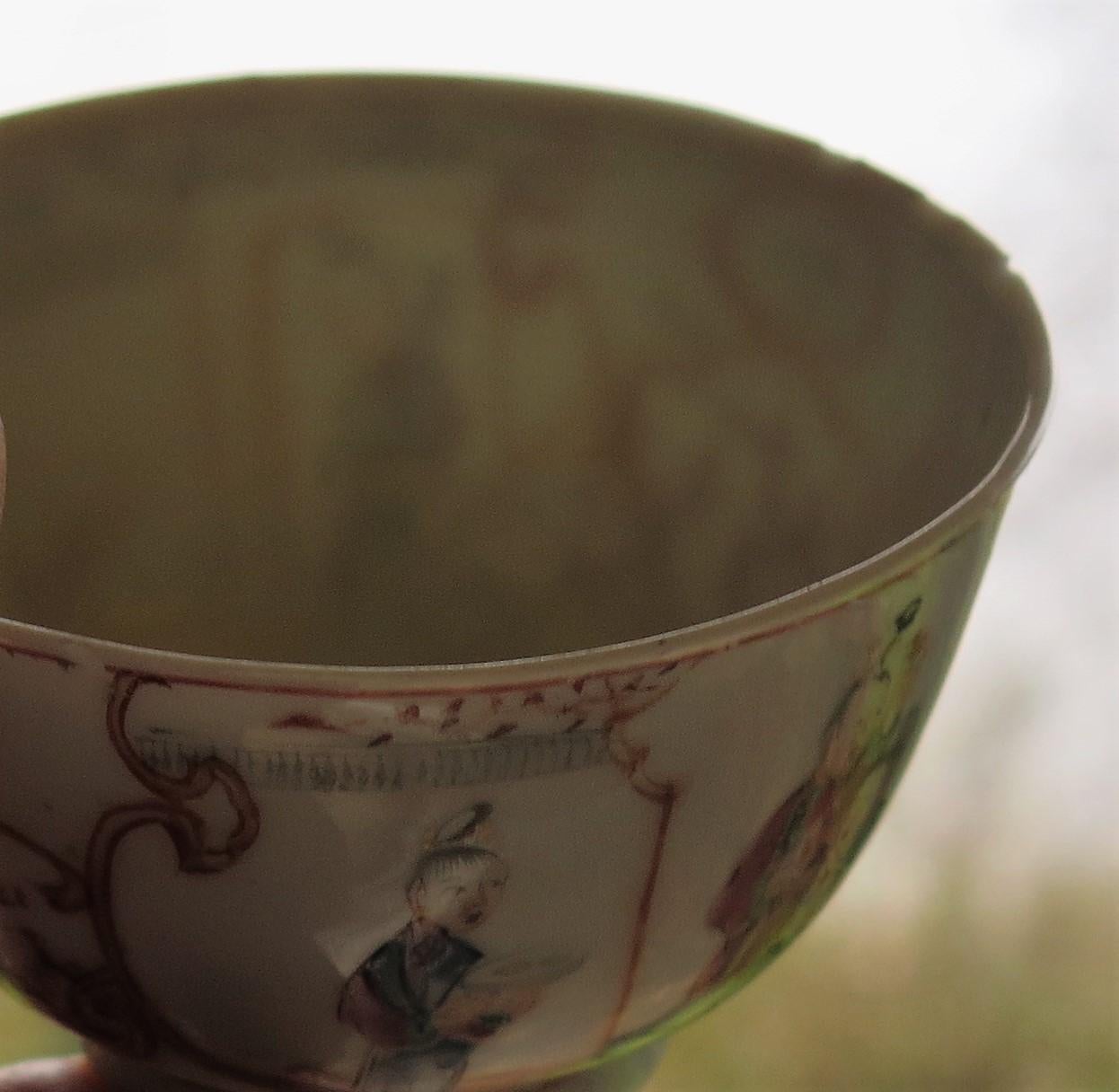 Chinese Porcelain Tea Bowl and Stand Long Eliza figures Qing Qianlong circa 1750 10