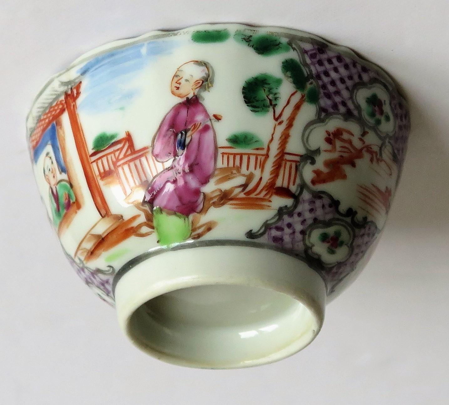 Chinese Porcelain Tea Bowl Hand Painted Famille Rose, Qing Qianlong, circa 1760 6