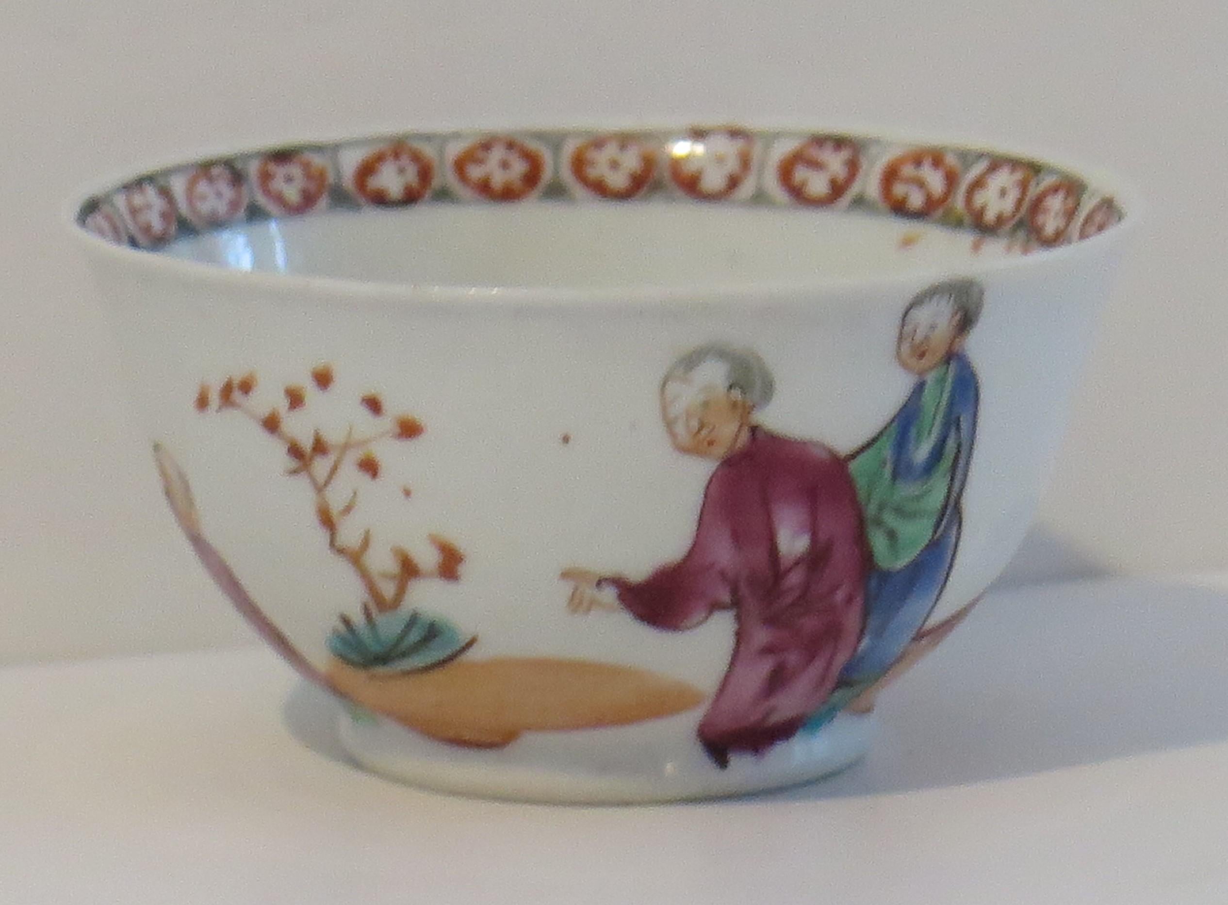 Porcellana Ciotola da tè in porcellana cinese dipinta a mano Famille Rose, Qing Qianlong circa 1760 in vendita