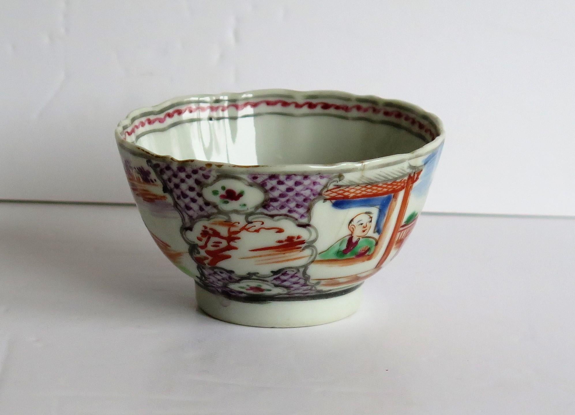 Chinese Porcelain Tea Bowl Hand Painted Famille Rose, Qing Qianlong, circa 1760 1