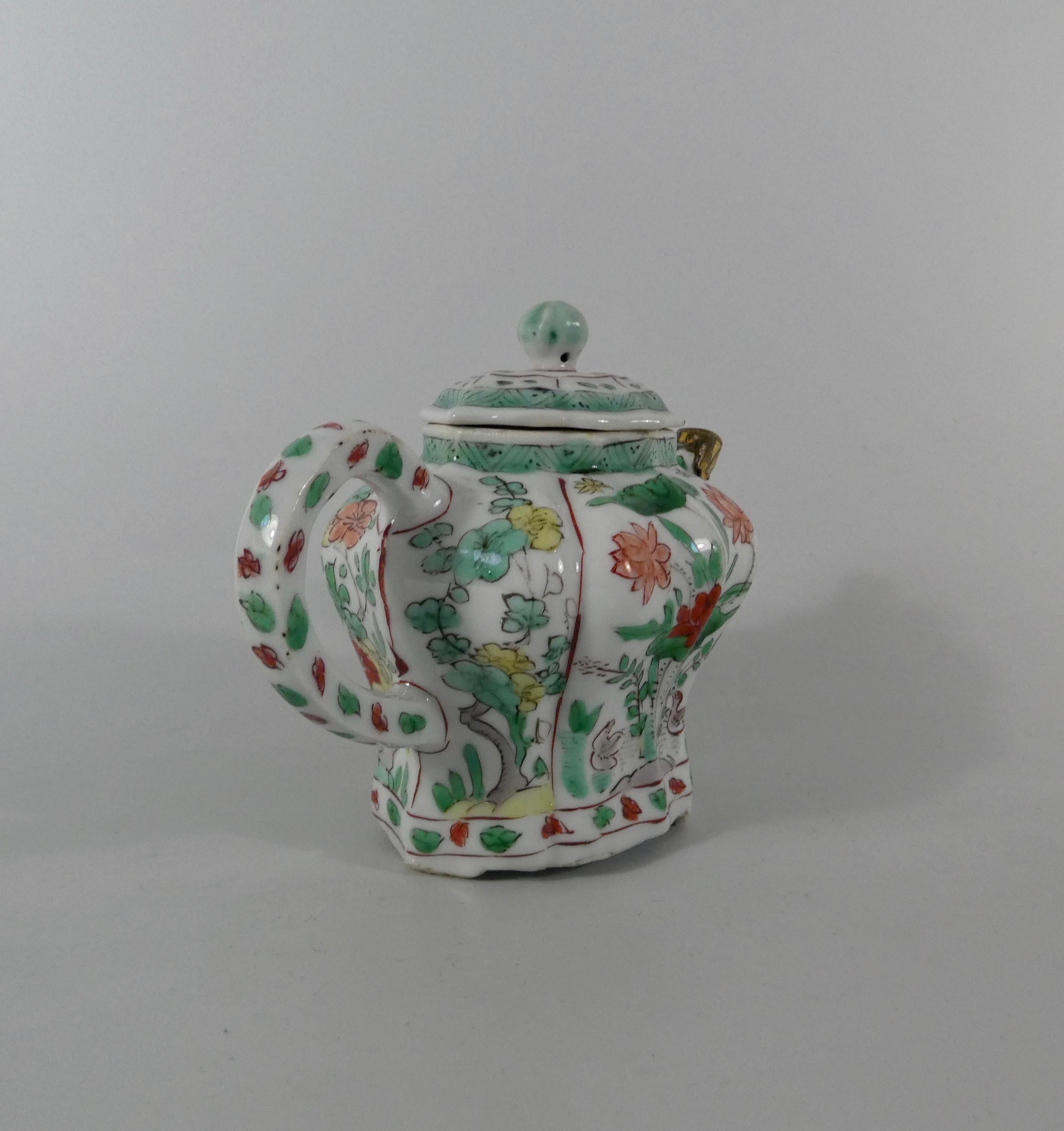 Chinesisches Porzellan Teekanne & Deckel:: Famille Verte:: um 1700:: Kangxi-Periode 4