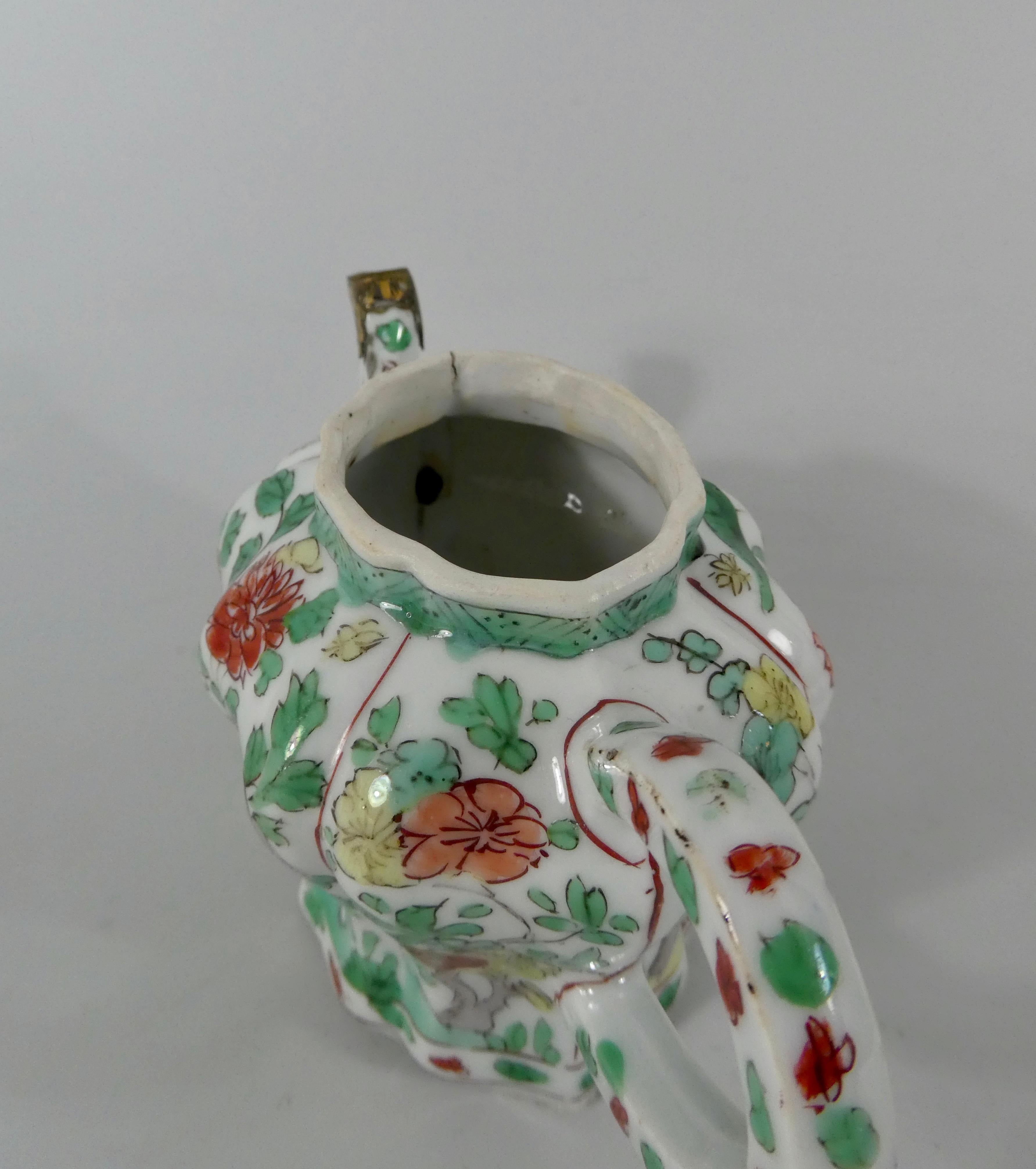 Chinesisches Porzellan Teekanne & Deckel:: Famille Verte:: um 1700:: Kangxi-Periode 7