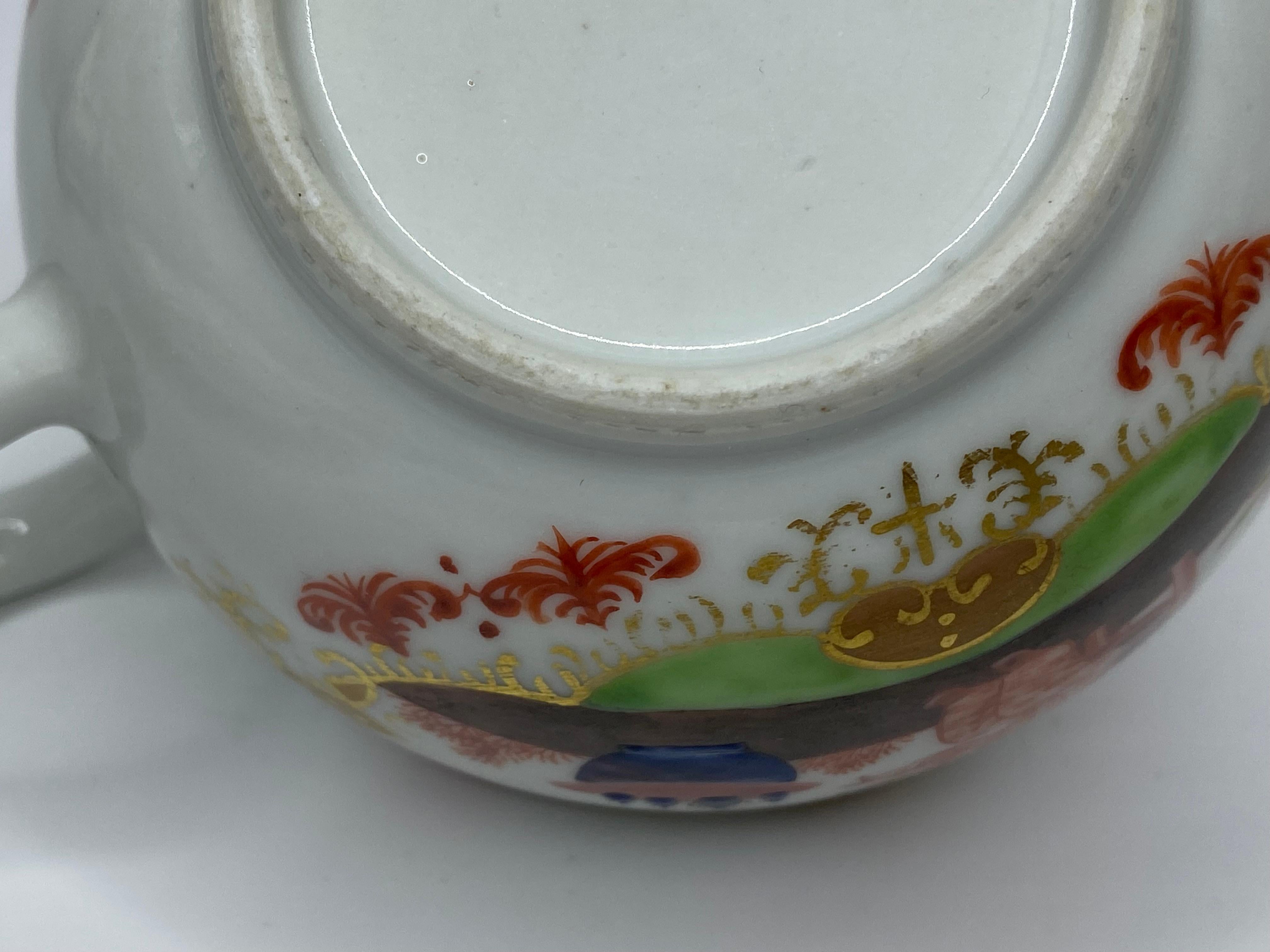 Chinese porcelain teapot, Meissen style, c. 1750, Qianlong Period. For Sale 5