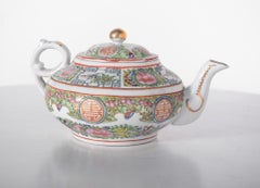 Chinese Porcelain Teapot Polychrome Decoration