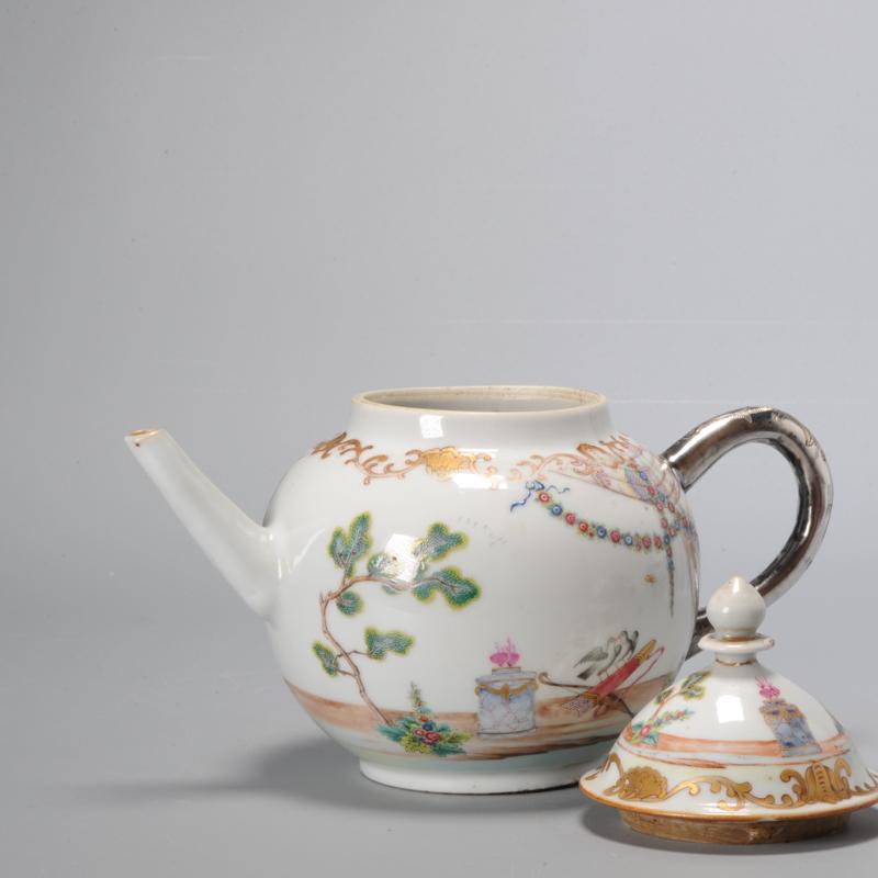 Chinese Porcelain Valentines Patter Teapot Chine de Commande Qianlong, 18th Cen In Good Condition For Sale In Amsterdam, Noord Holland