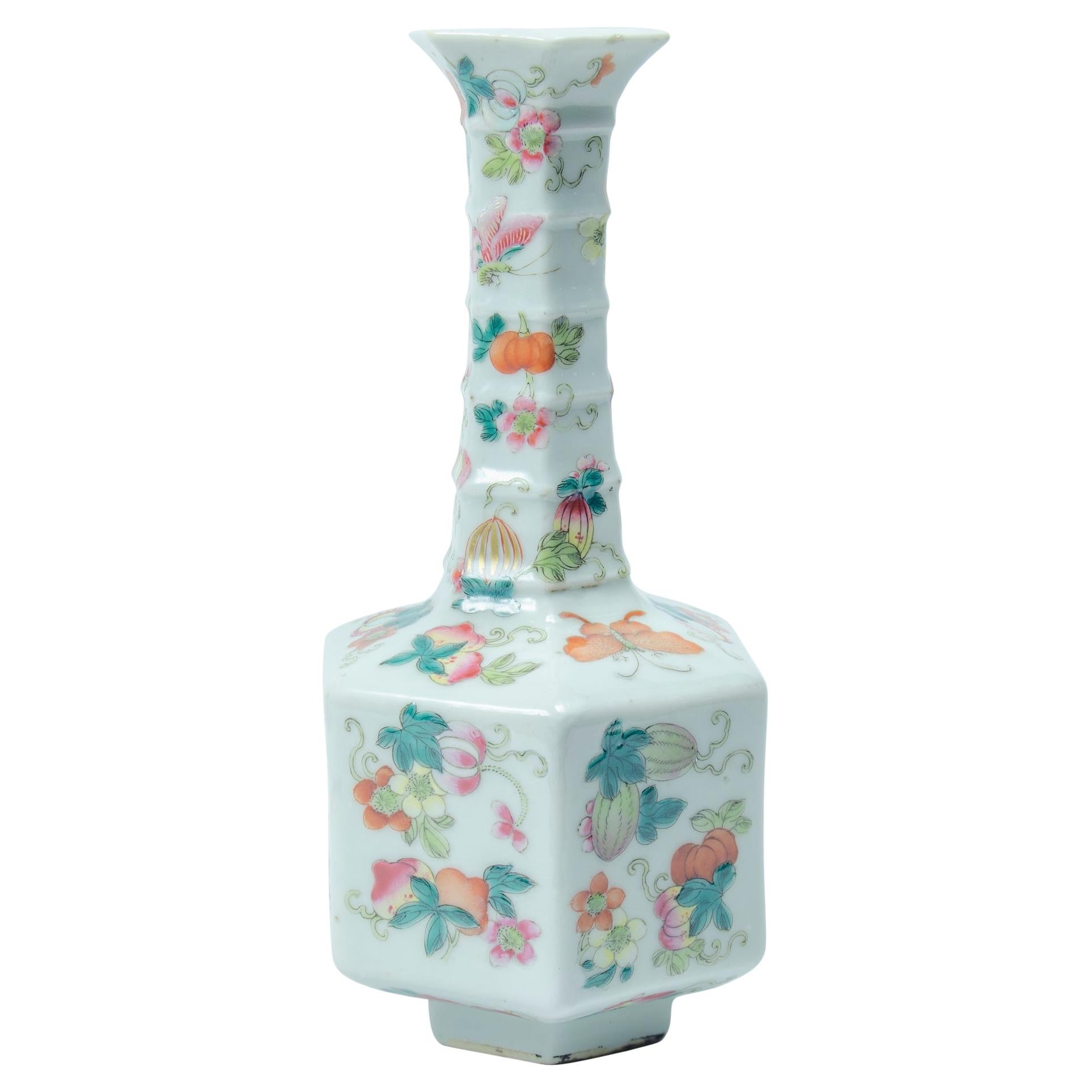 Chinese Porcelain Vase 1900 For Sale