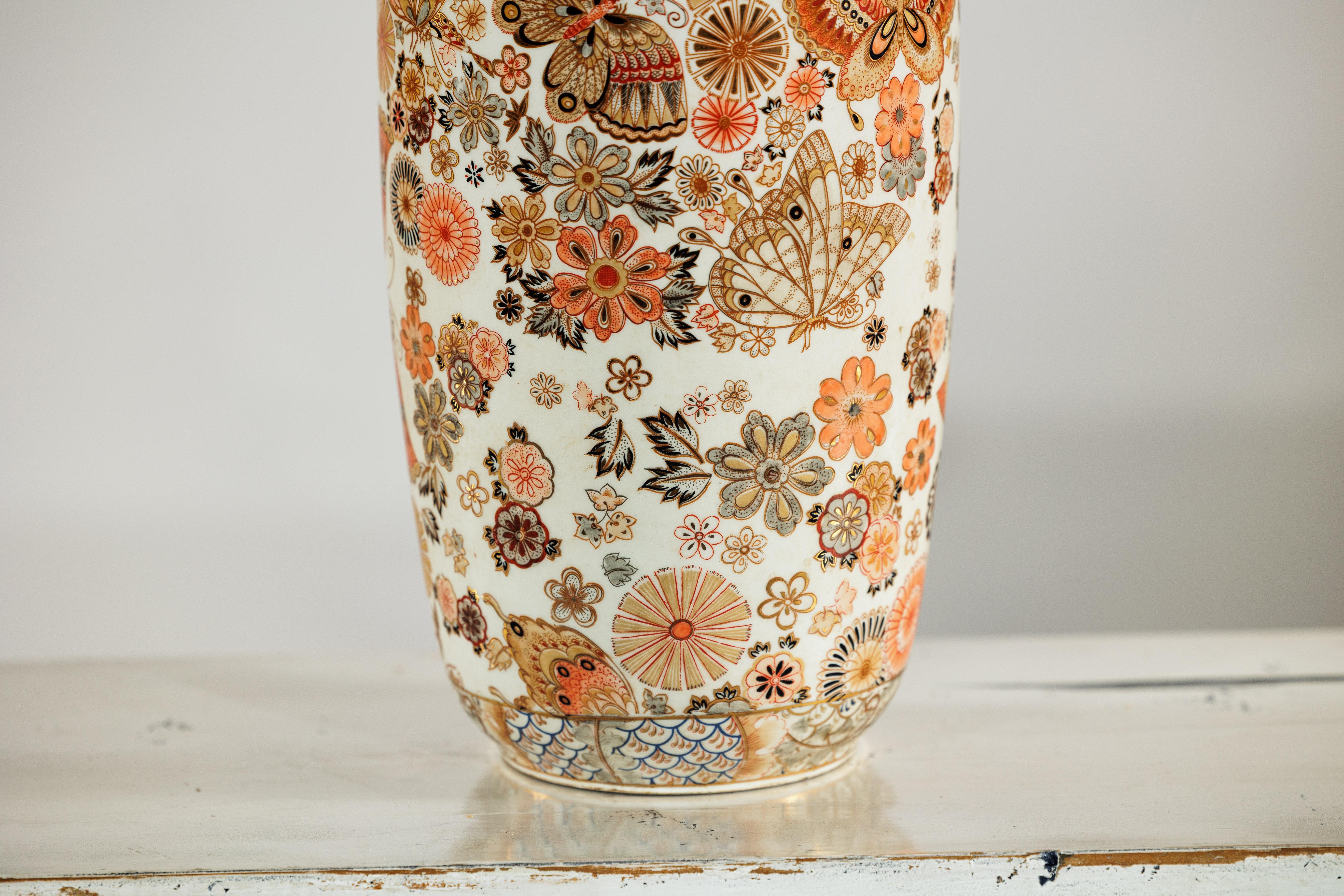 Chinese Porcelain Vase in Japanese Kutani Style with Butterfly and Floral Motifs For Sale 1