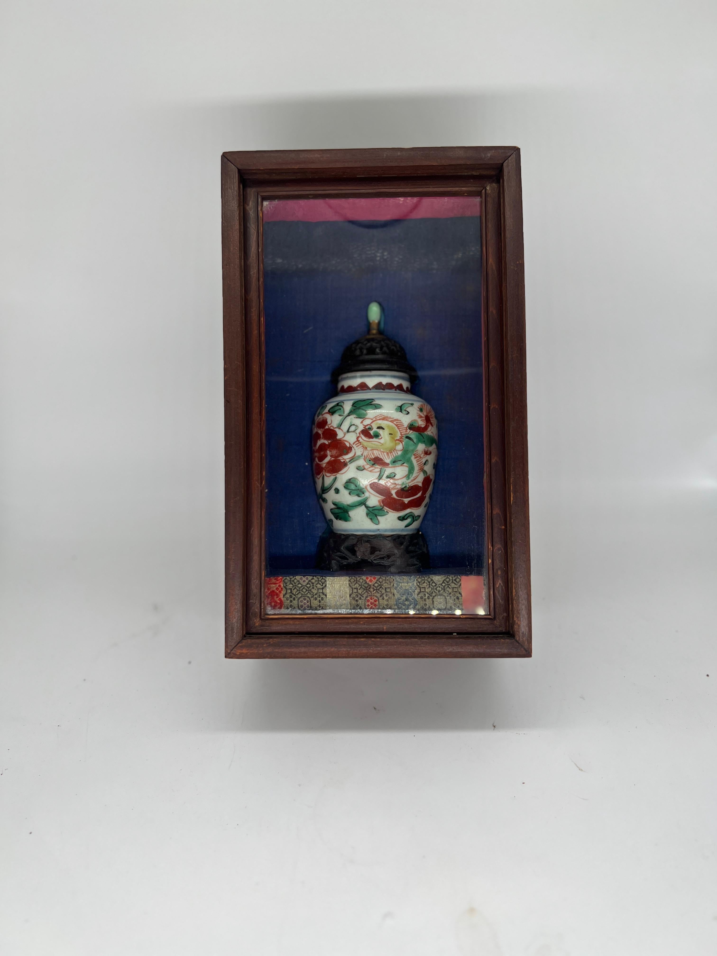 Chinese Porcelain Wucai Vase W/ Rosewood & Jade 19th C., Or Earlier In Display For Sale 3