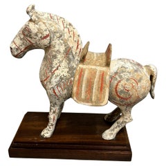 Cheval en poterie chinoise, Dynasty Han (âge confirmé par le test TL de l'Université d'Oxford)