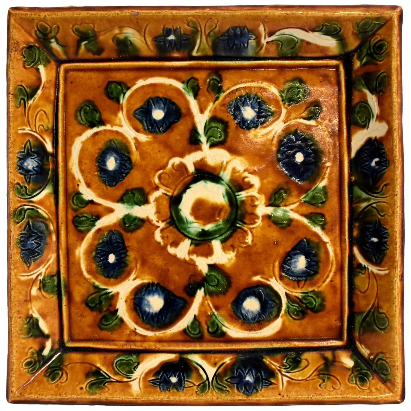 Chinese San Cai Terracotta Plate Chrysanthemum