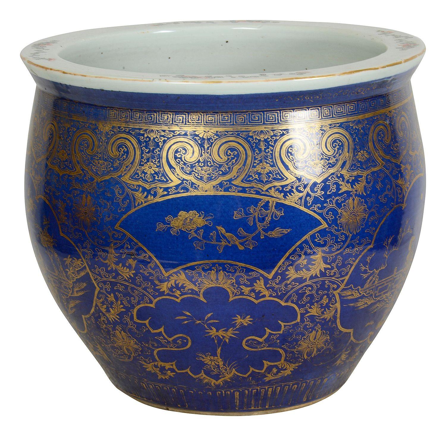 Chinesische puderblaue Jardiniere, 19. (Handbemalt) im Angebot