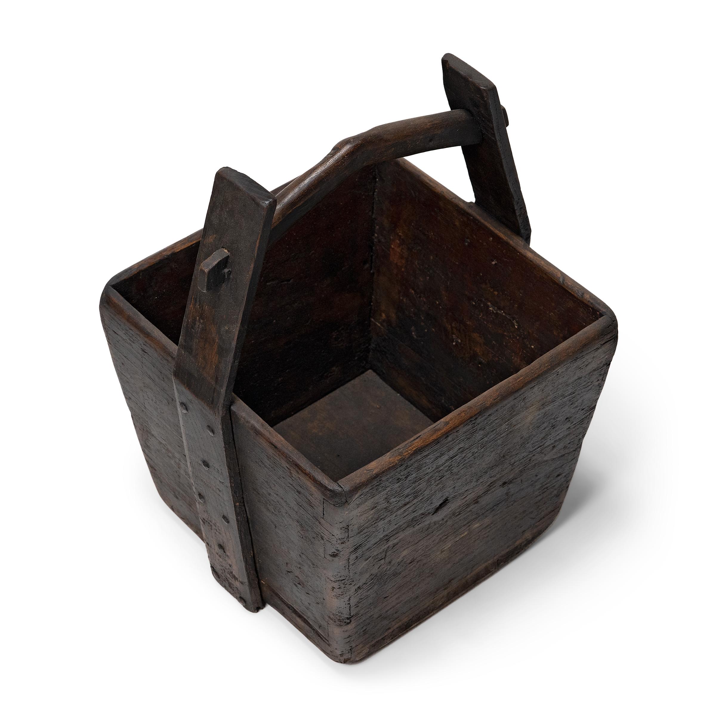 Chinese Provincial Grain Container, c. 1850 In Good Condition For Sale In Chicago, IL