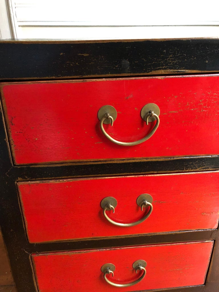 Chinese Provincial Red and Black Lacquered 8-Drawer Chest For Sale at  1stDibs | red and black dresser, black and red dresser, chinese chest of  drawers