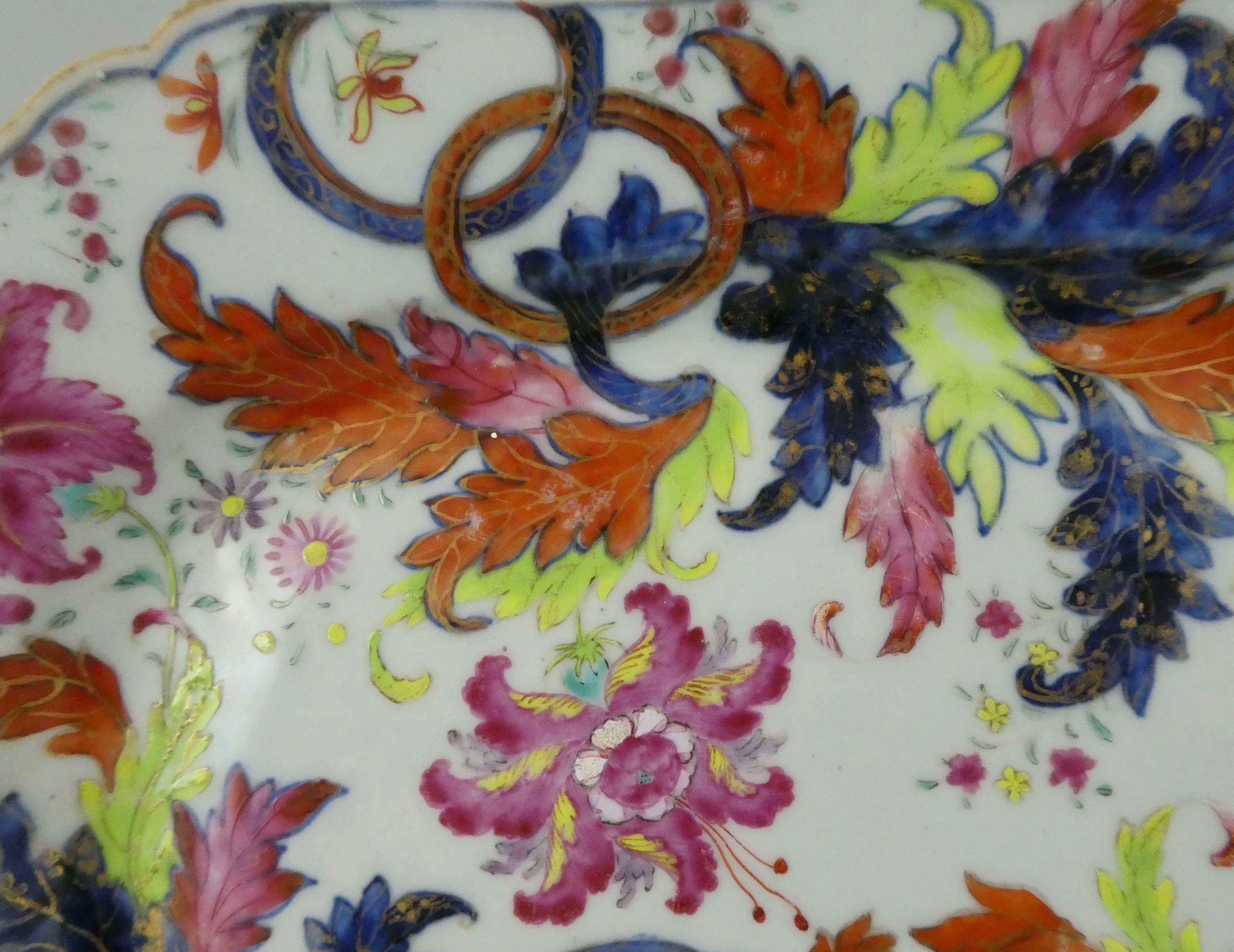 Ceramic Chinese ‘Pseudo Tobacco Leaf’ Platter, circa 1760, Qianlong Period
