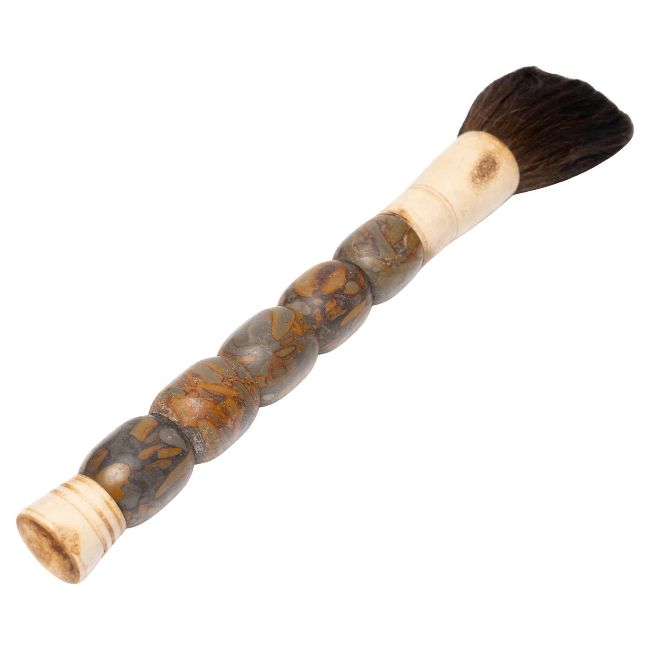 Pinceau de calligraphie en poudingue chinois