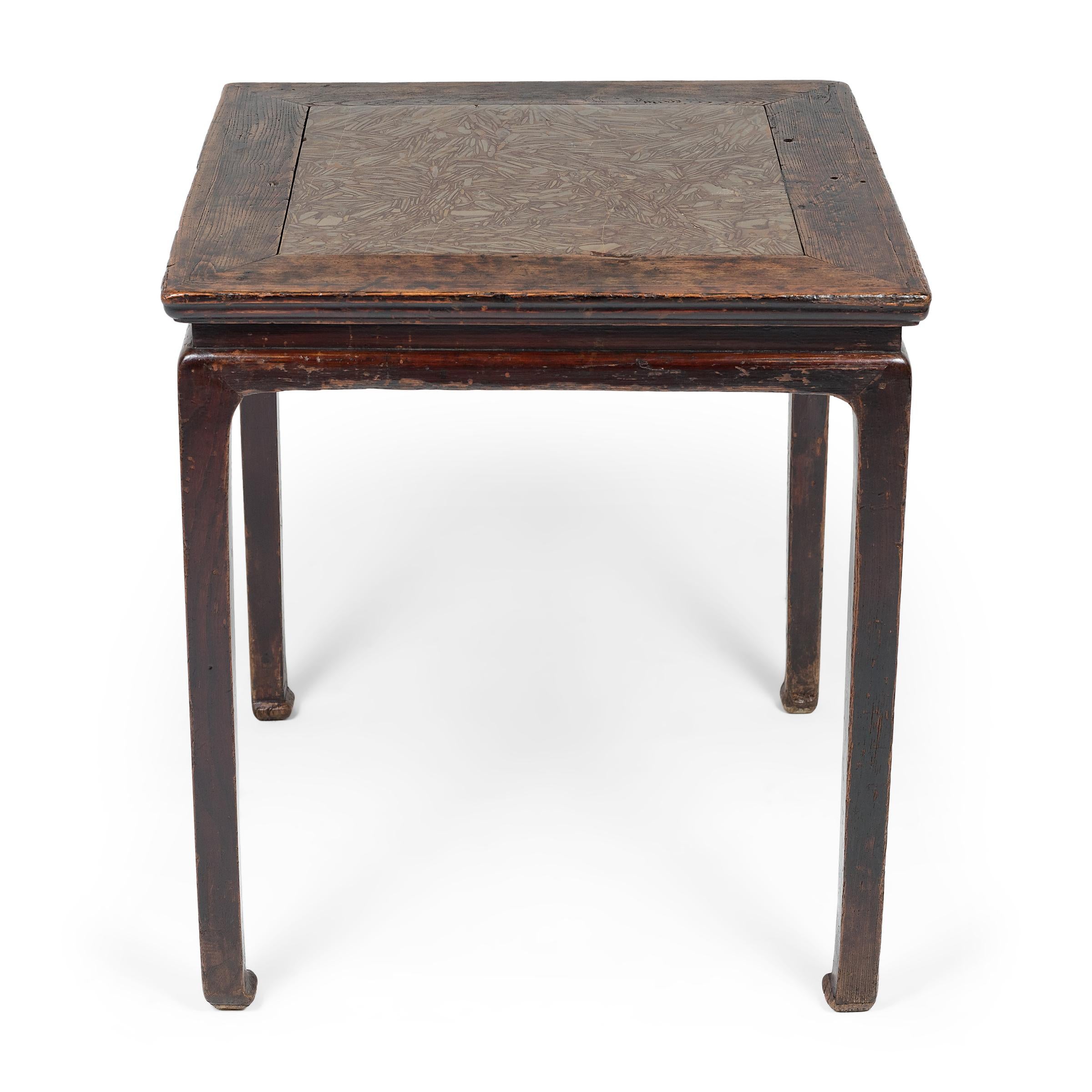 Chinesischer Spieltisch mit Puddingsteinplatte, um 1850 im Zustand „Gut“ im Angebot in Chicago, IL