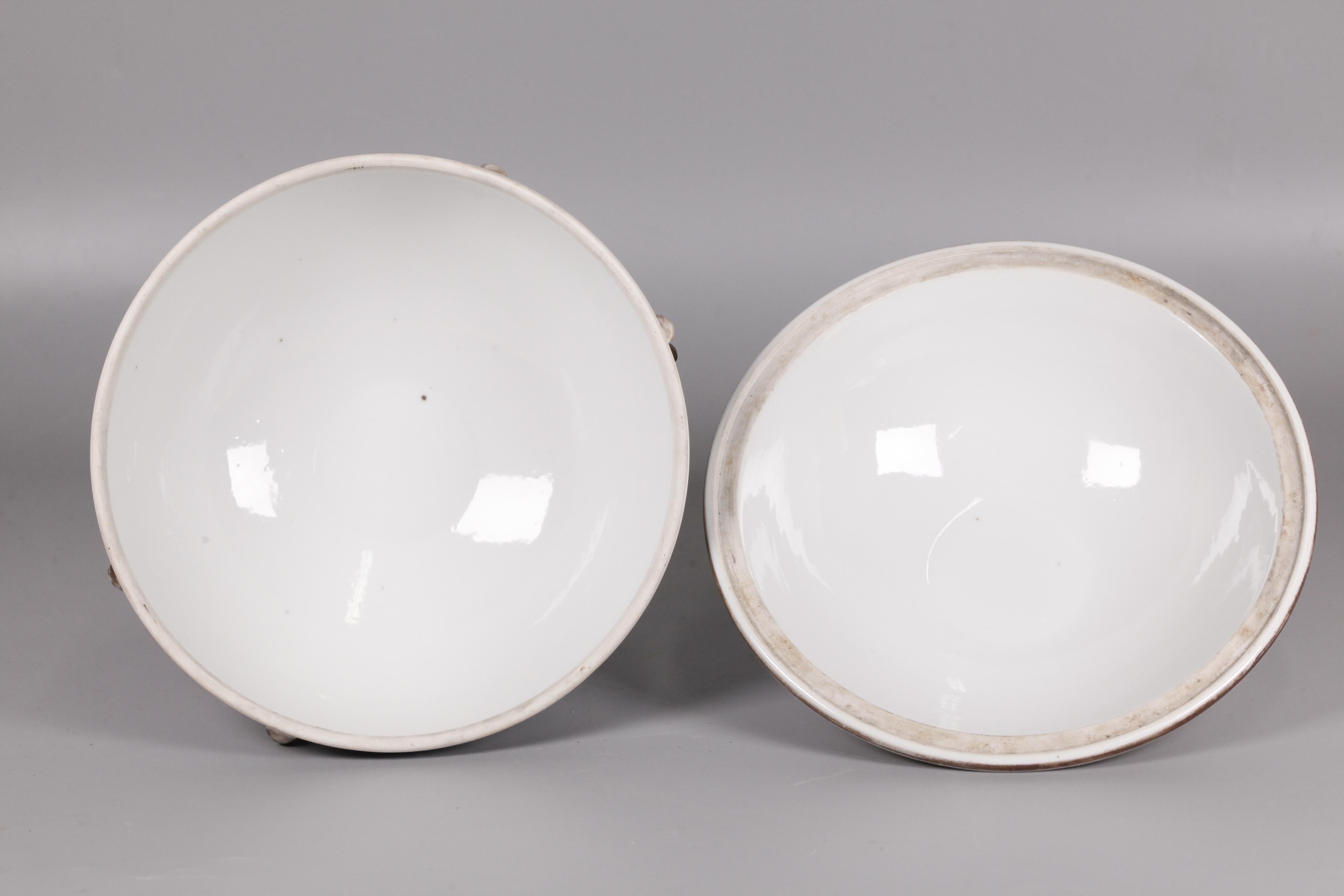 Chinese Qianjiang decorated porcelain cover bowl, Republican Period In Good Condition For Sale In New York, NY
