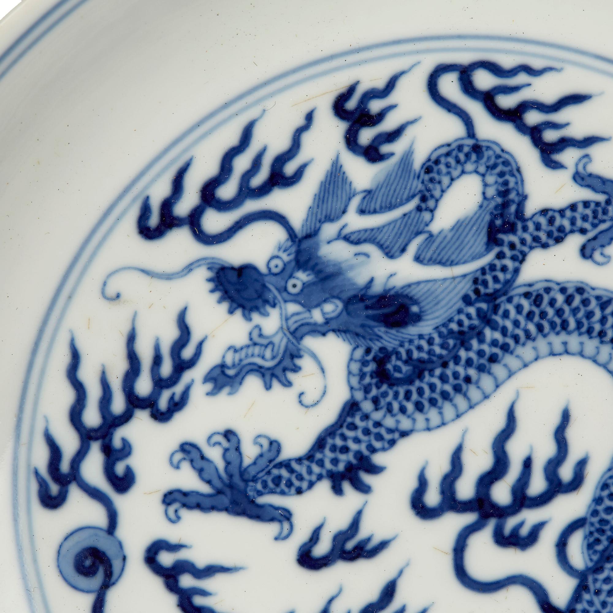 Chinese Qianlong Blue and White Dragon Dish, 1735-1796 2