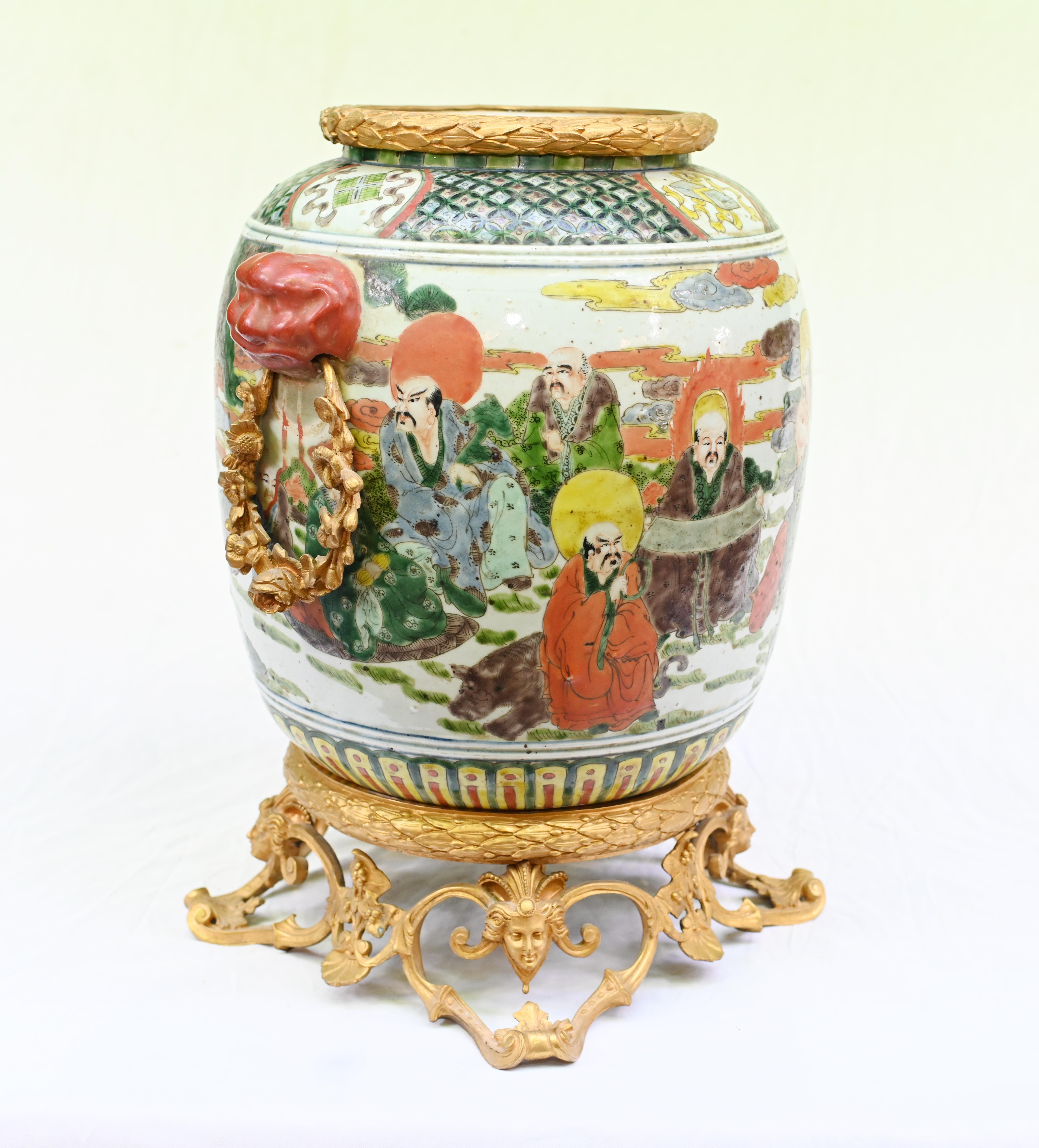 Chinese Qianlong Porcelain Urn French Gilt Mounts 1910 For Sale 3