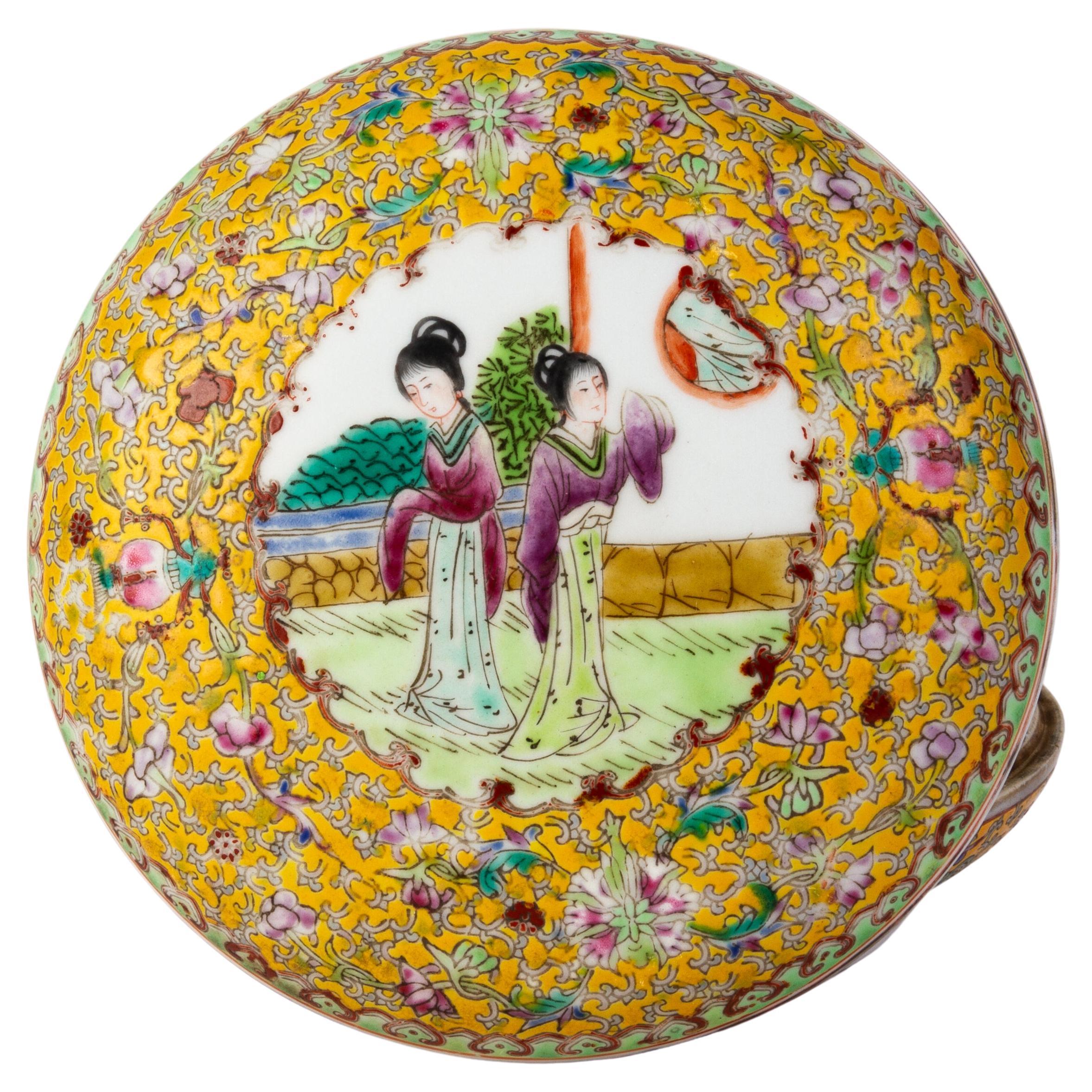 Chinese Qianlong Seal Mark Famille Jaune Lidded Paste Box 18th Century For Sale