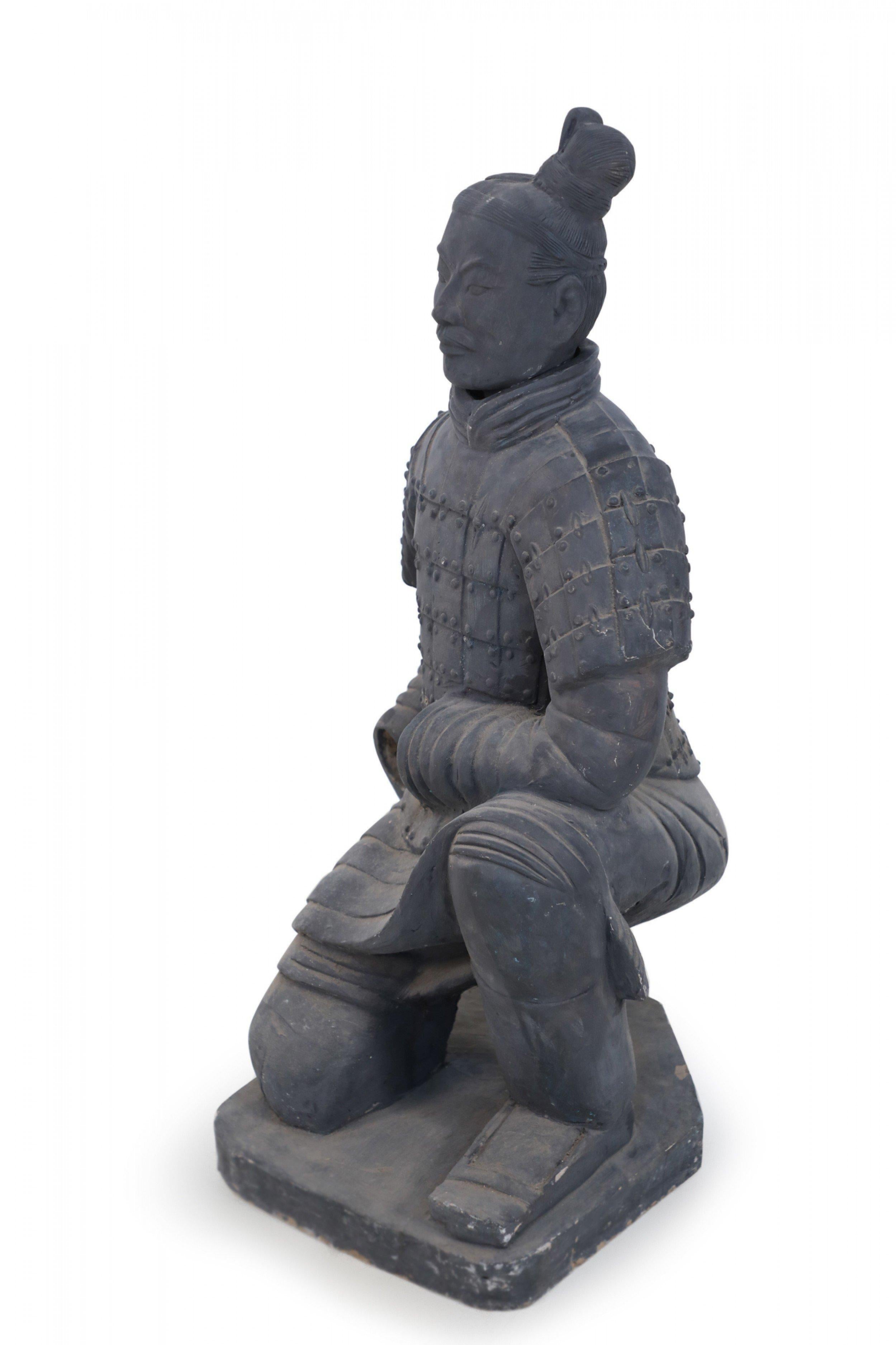 Chinese Qin Dynasty Style Life-Size Kneeling Terracotta Soldier Statue For Sale 4