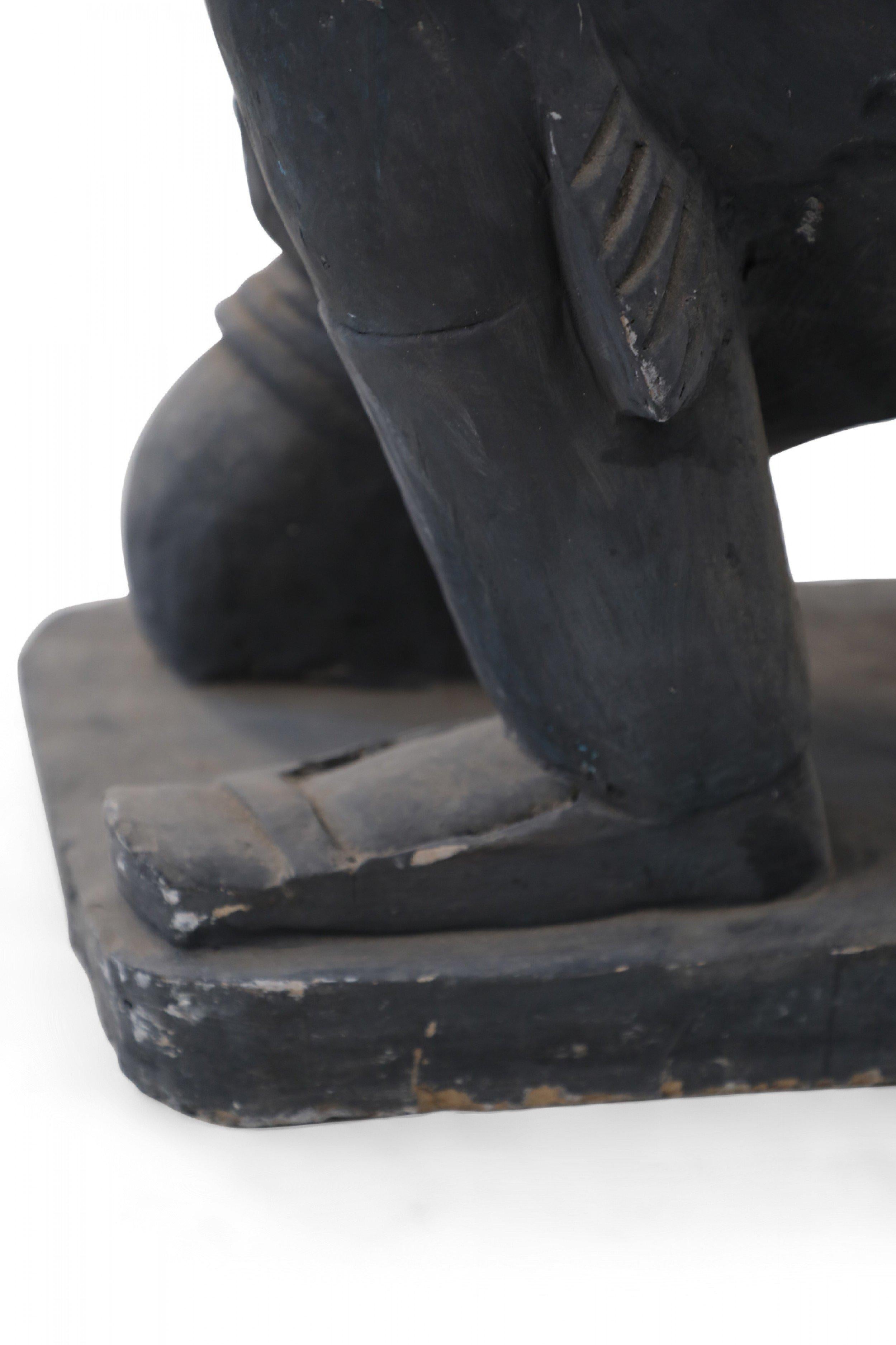 Chinese Qin Dynasty Style Life-Size Kneeling Terracotta Soldier Statue For Sale 6
