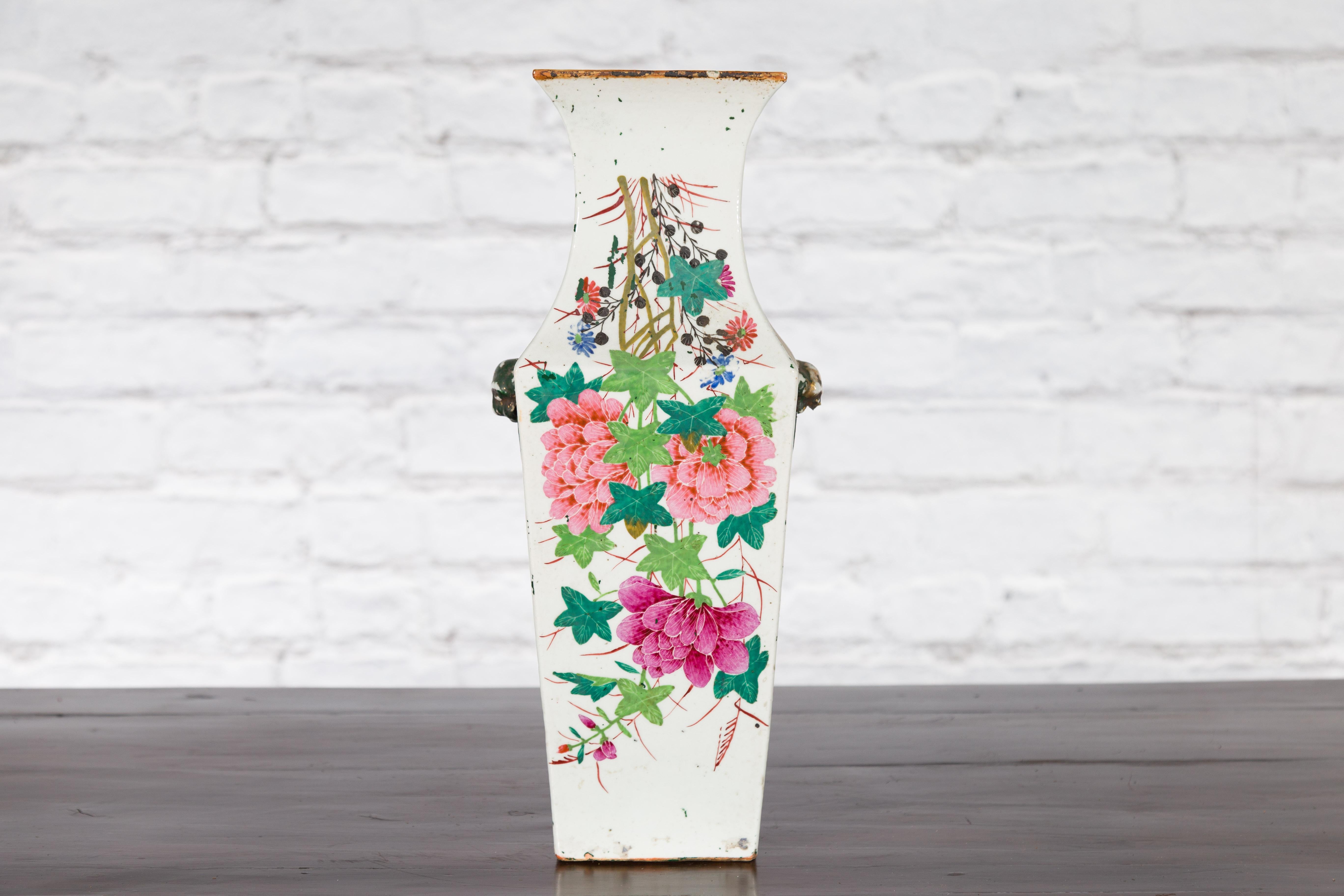 Chinese Qing 19th Century Altar Vase with Hand-Painted Flowers and Calligraphy For Sale 11