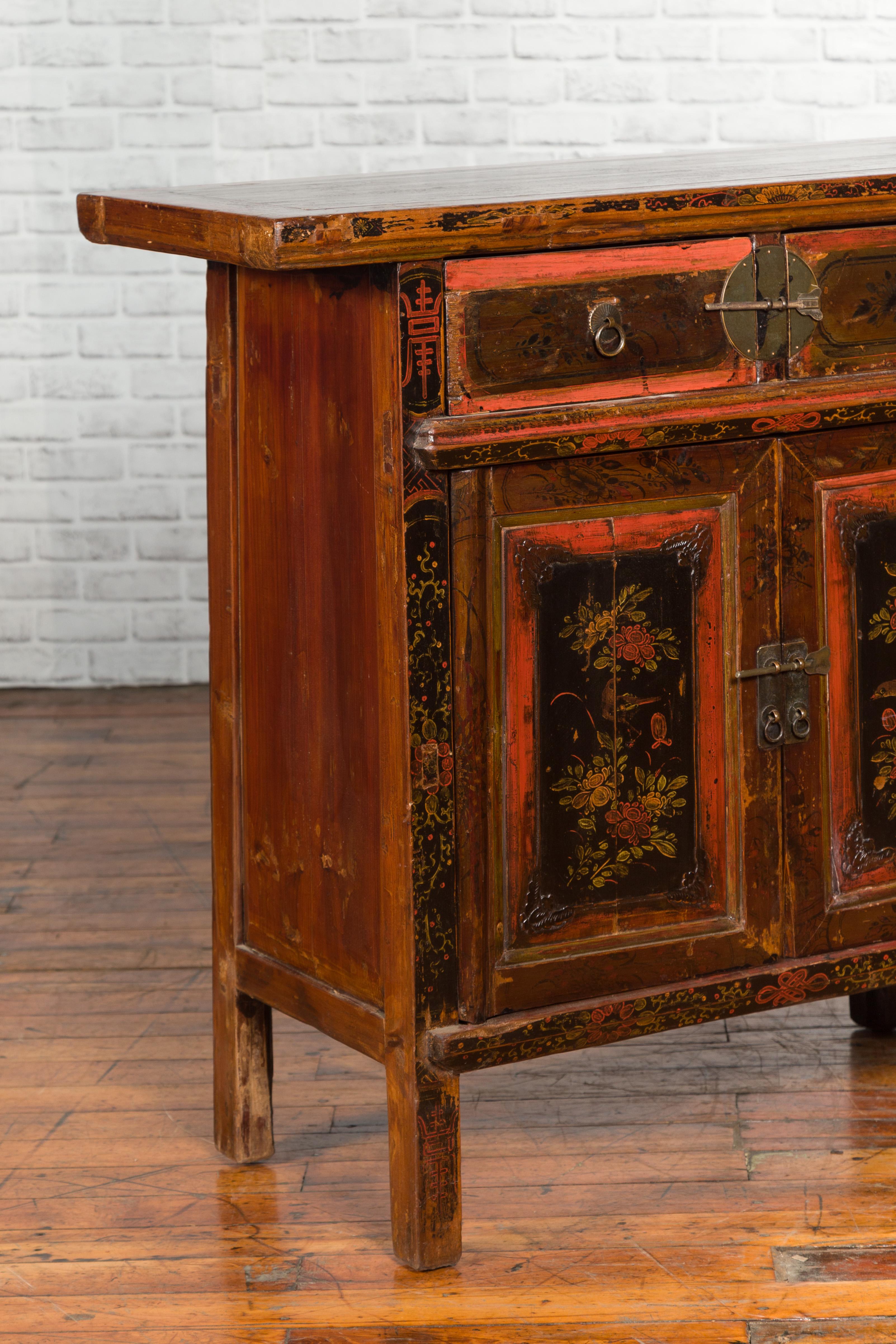 Chinese Qing 19th Century Cabinet with Original Lacquer and Hand Painted Motifs 5