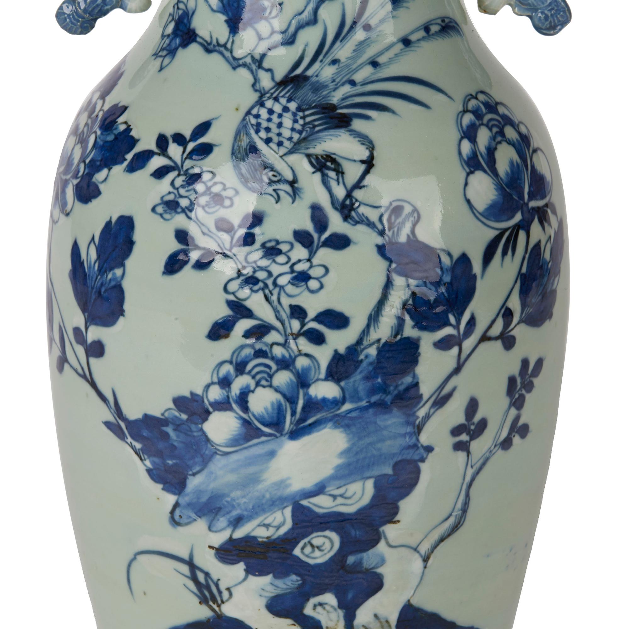 Chinese Qing Blue and White Celadon Bird Decorated Vase, 20th Century 2