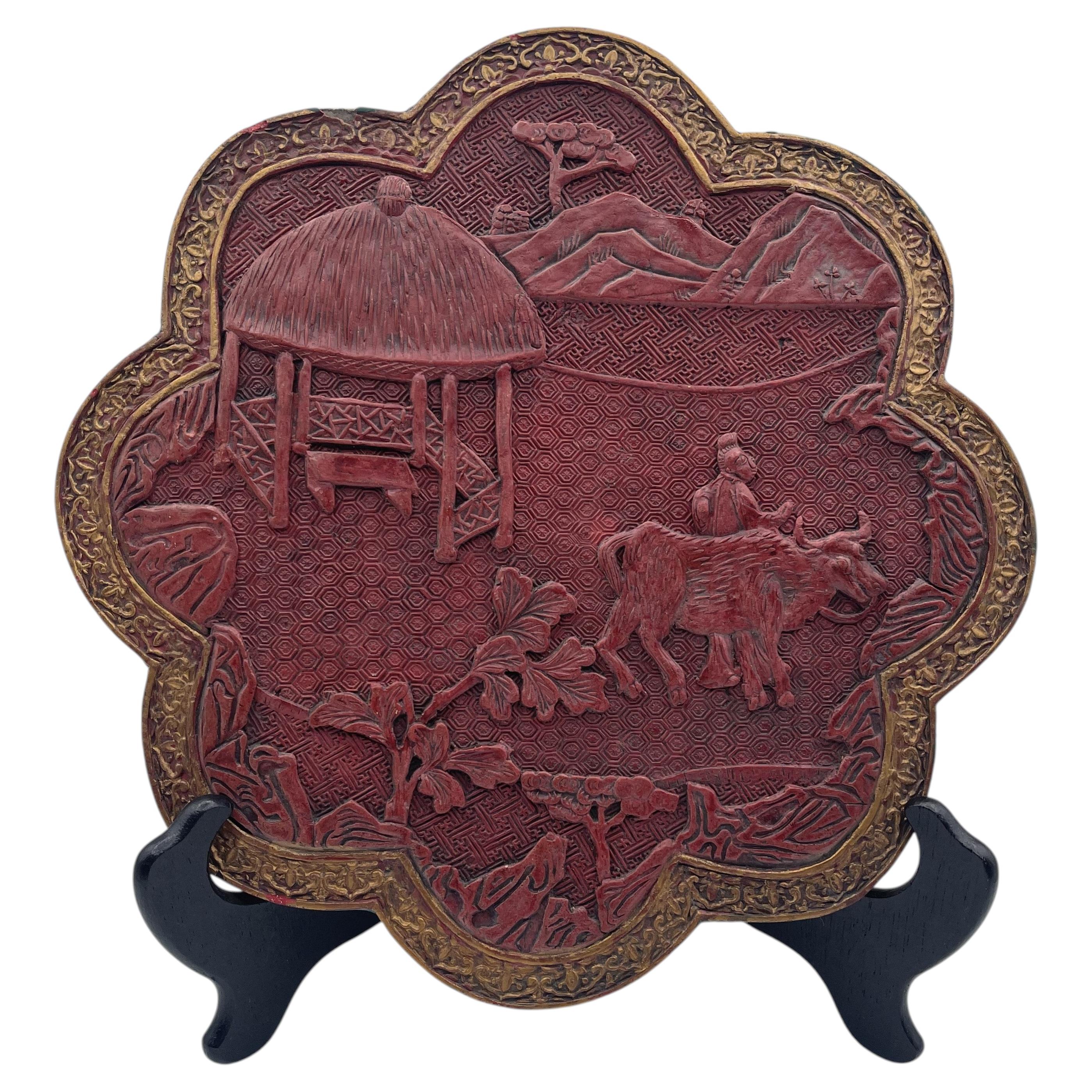 Chinese Qing Cinnabar Lacquer Floral Tray with Gilt Border, 17th–18th C For Sale