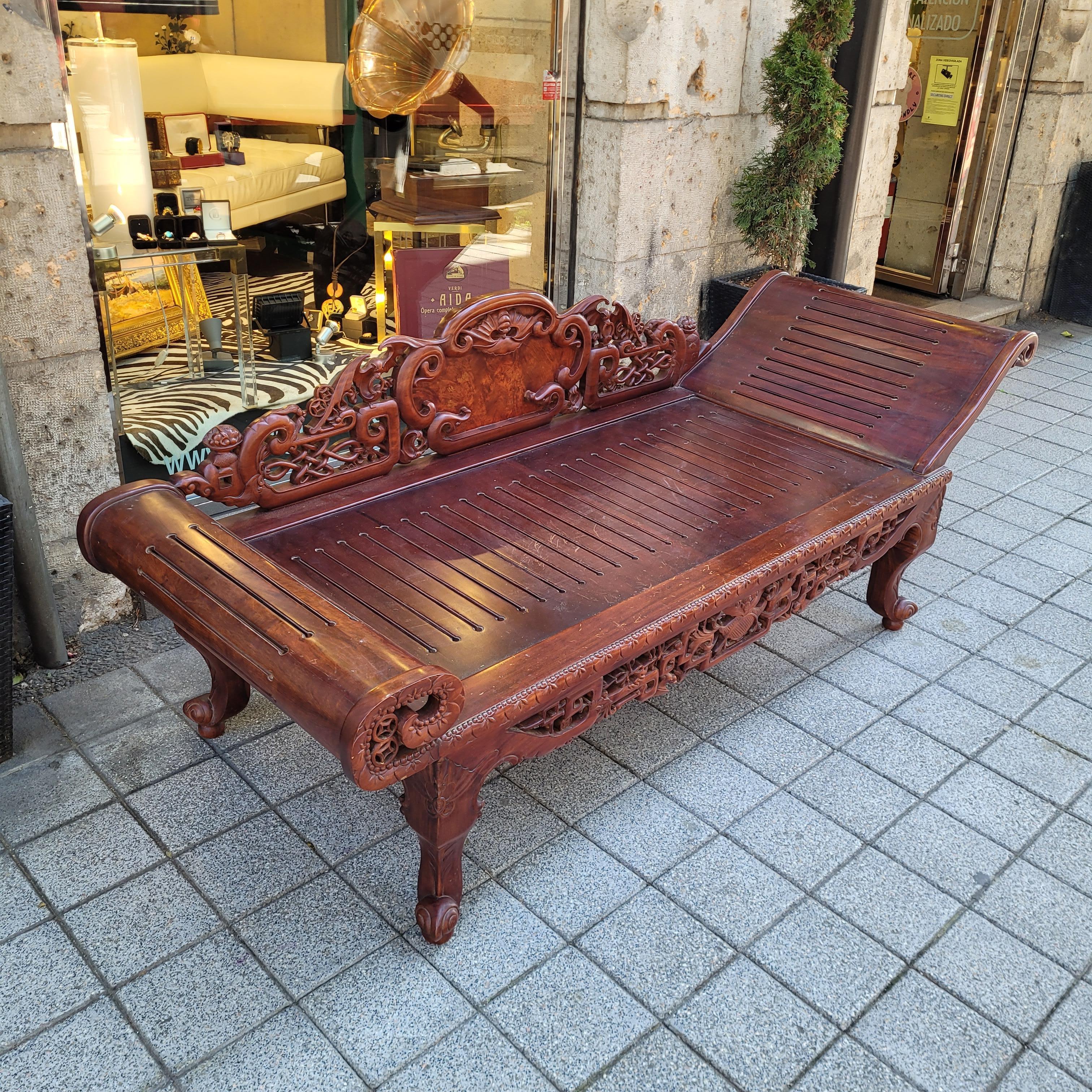 Letto da giorno cinese Qing rosso Wood, letto da oppio femminile, legno in vendita 5