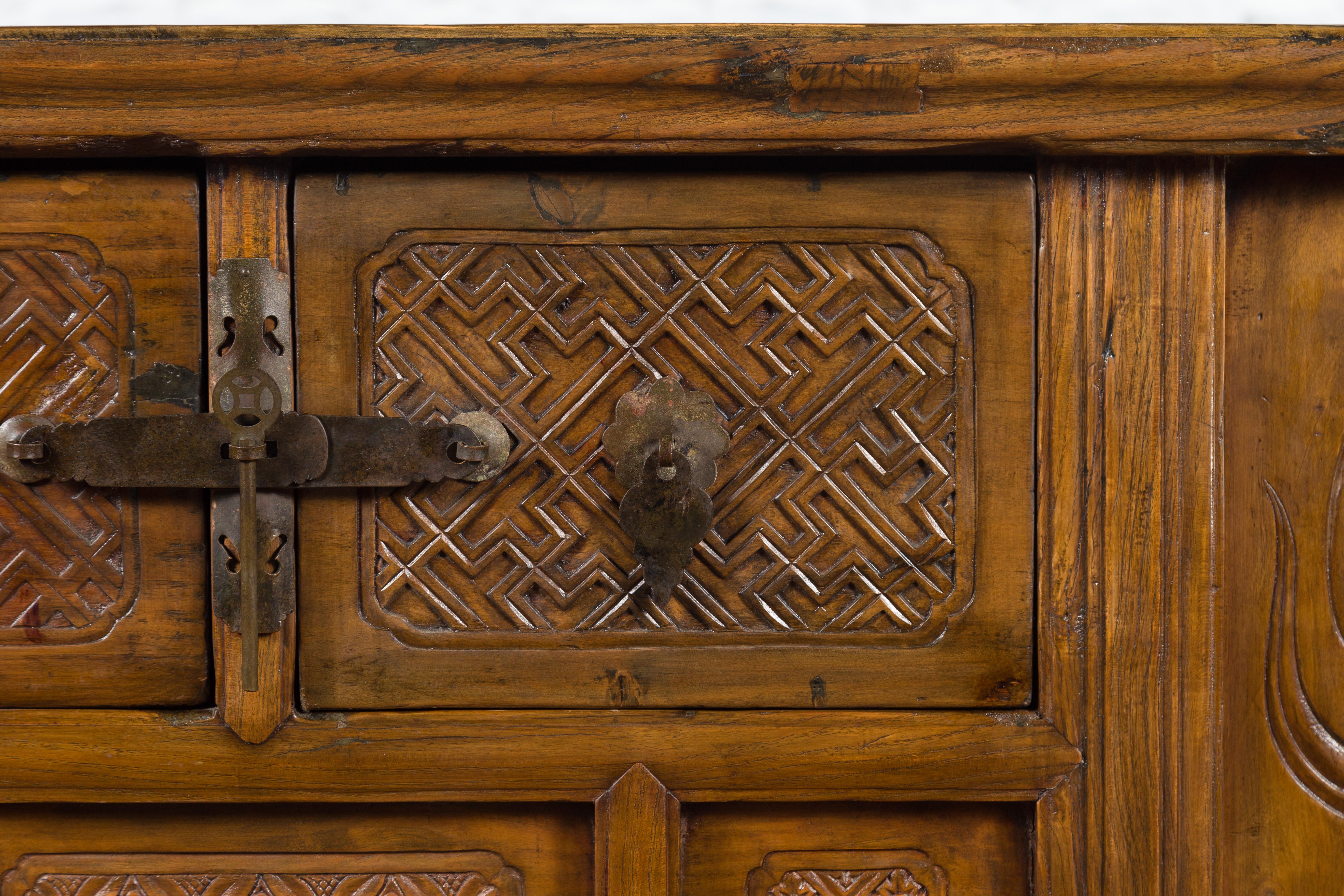 Chinese Qing Dynasty 19th Century Altar Coffer with Carved Geometric Motifs For Sale 8