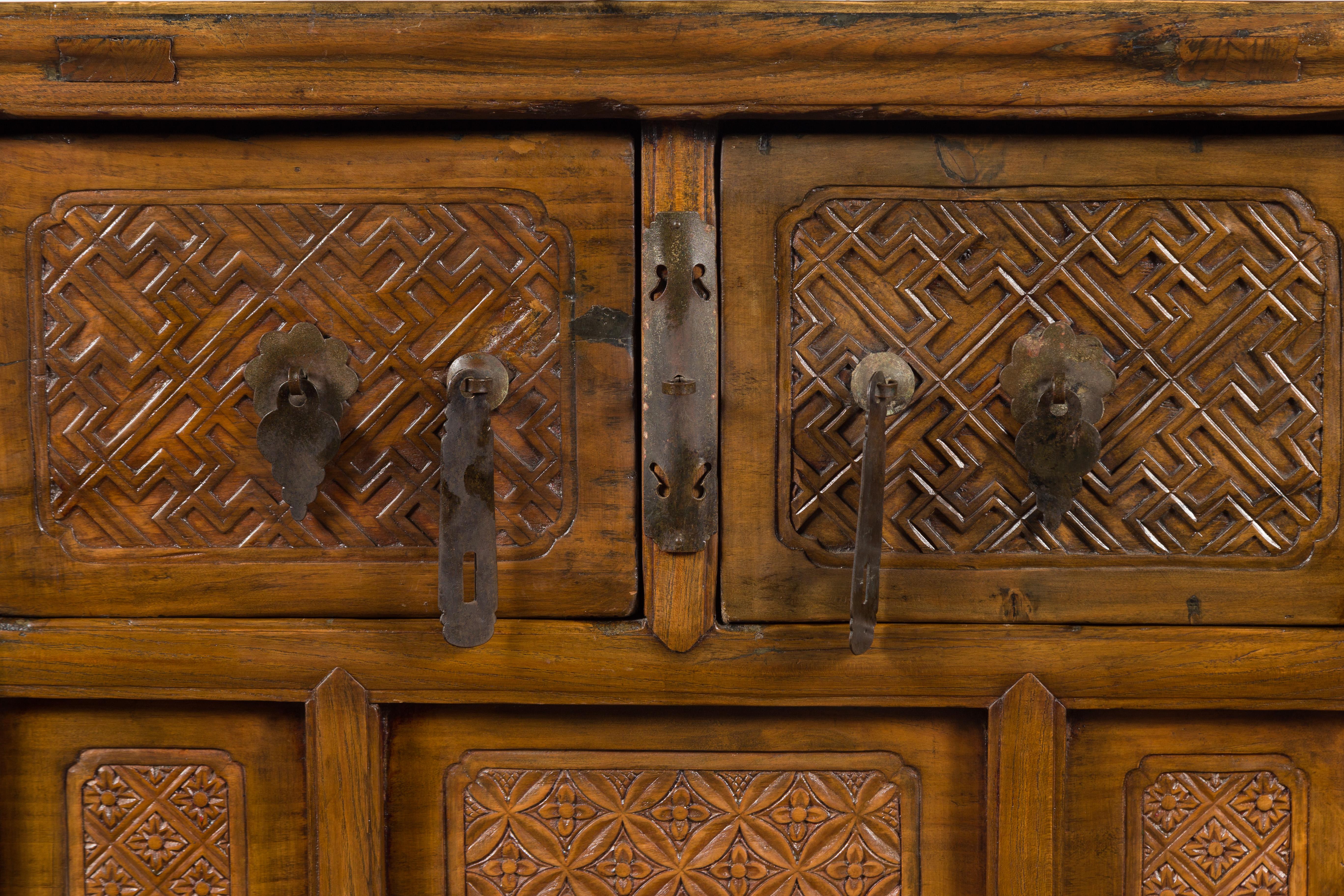 Chinese Qing Dynasty 19th Century Altar Coffer with Carved Geometric Motifs For Sale 11