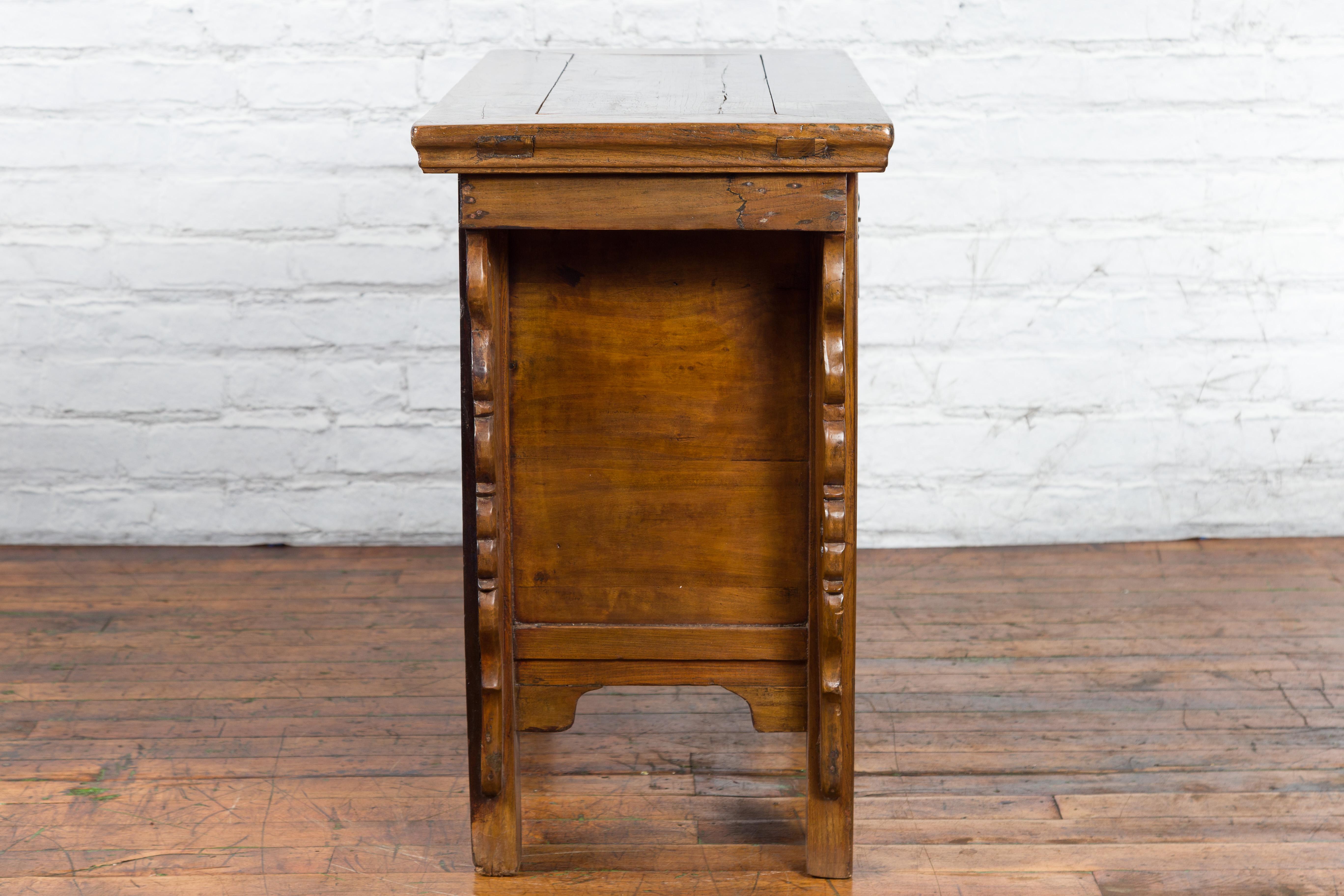 Chinese Qing Dynasty 19th Century Altar Coffer with Carved Geometric Motifs For Sale 16