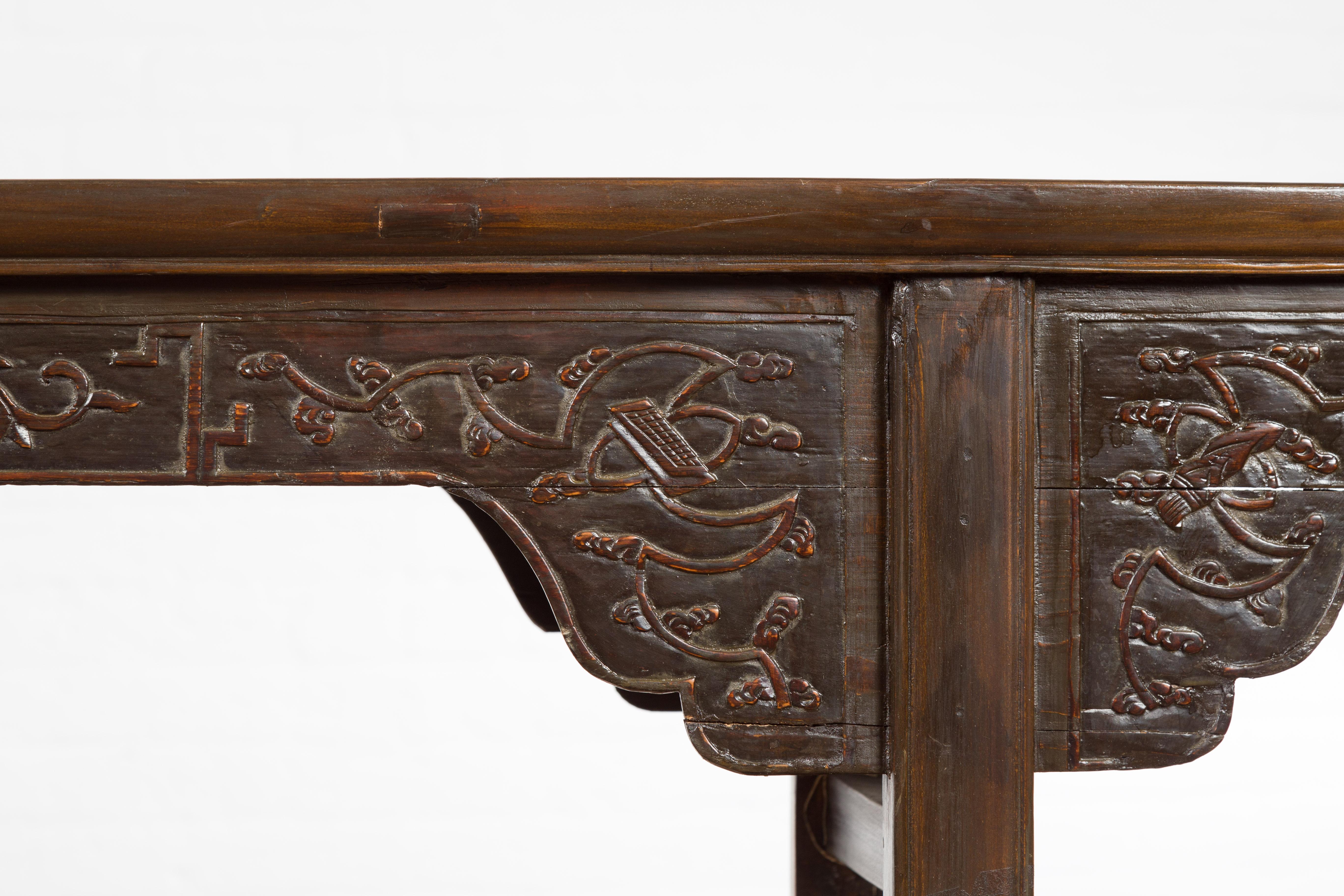 Chinese Qing Dynasty 19th Century Altar Console Table with Foliage-Carved Apron 5